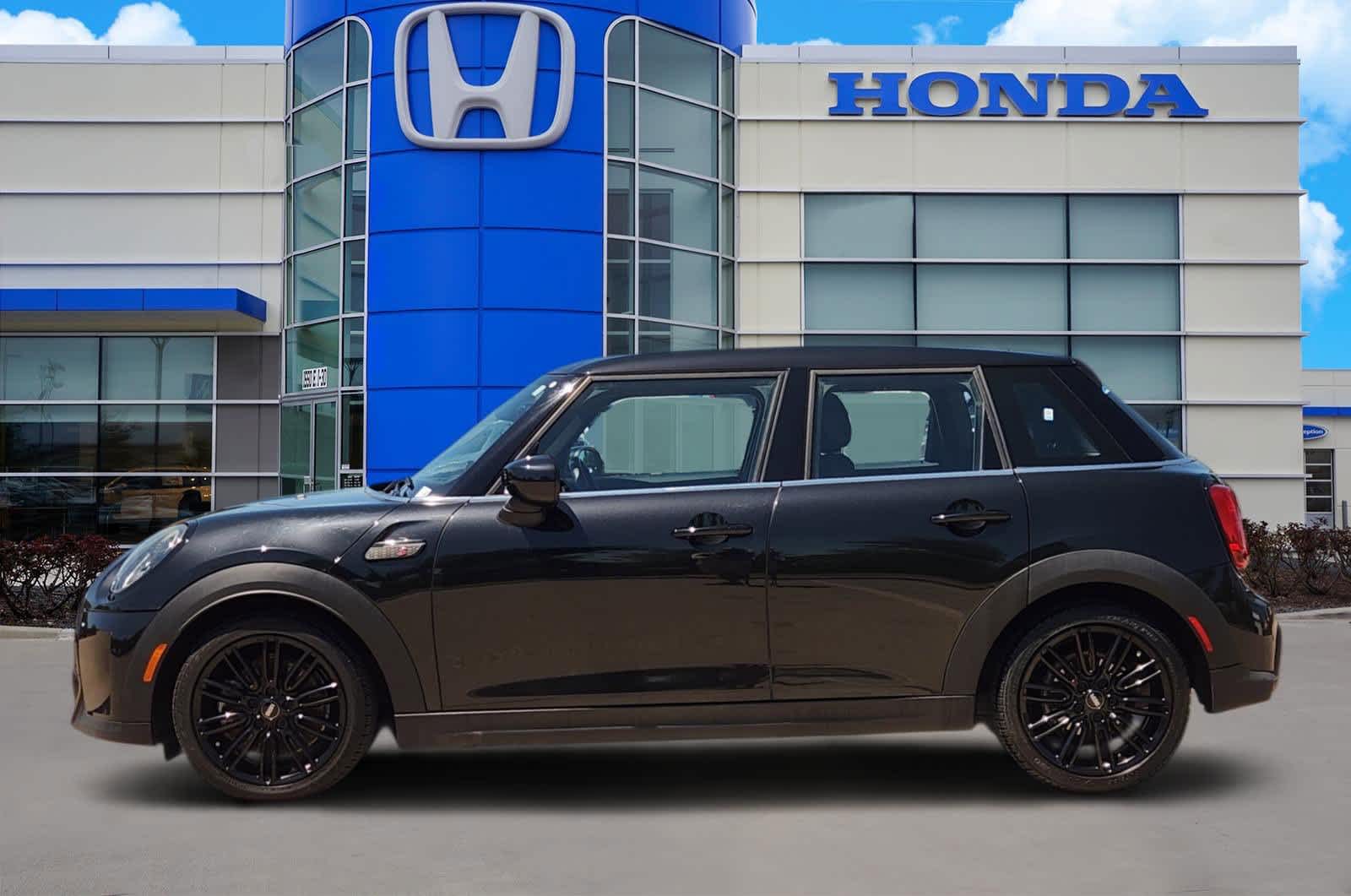 Thumbnail: 2023 MINI Cooper - 2