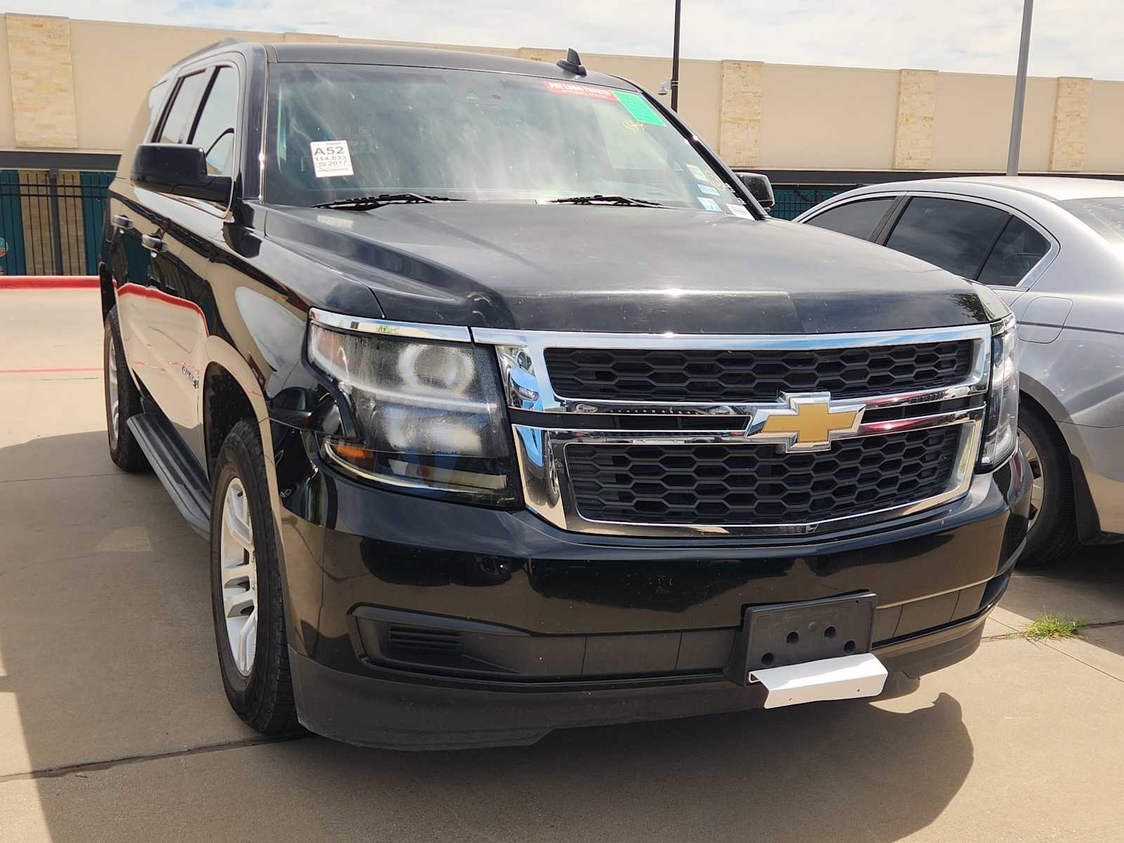 Thumbnail: 2017 Chevrolet Tahoe - 3