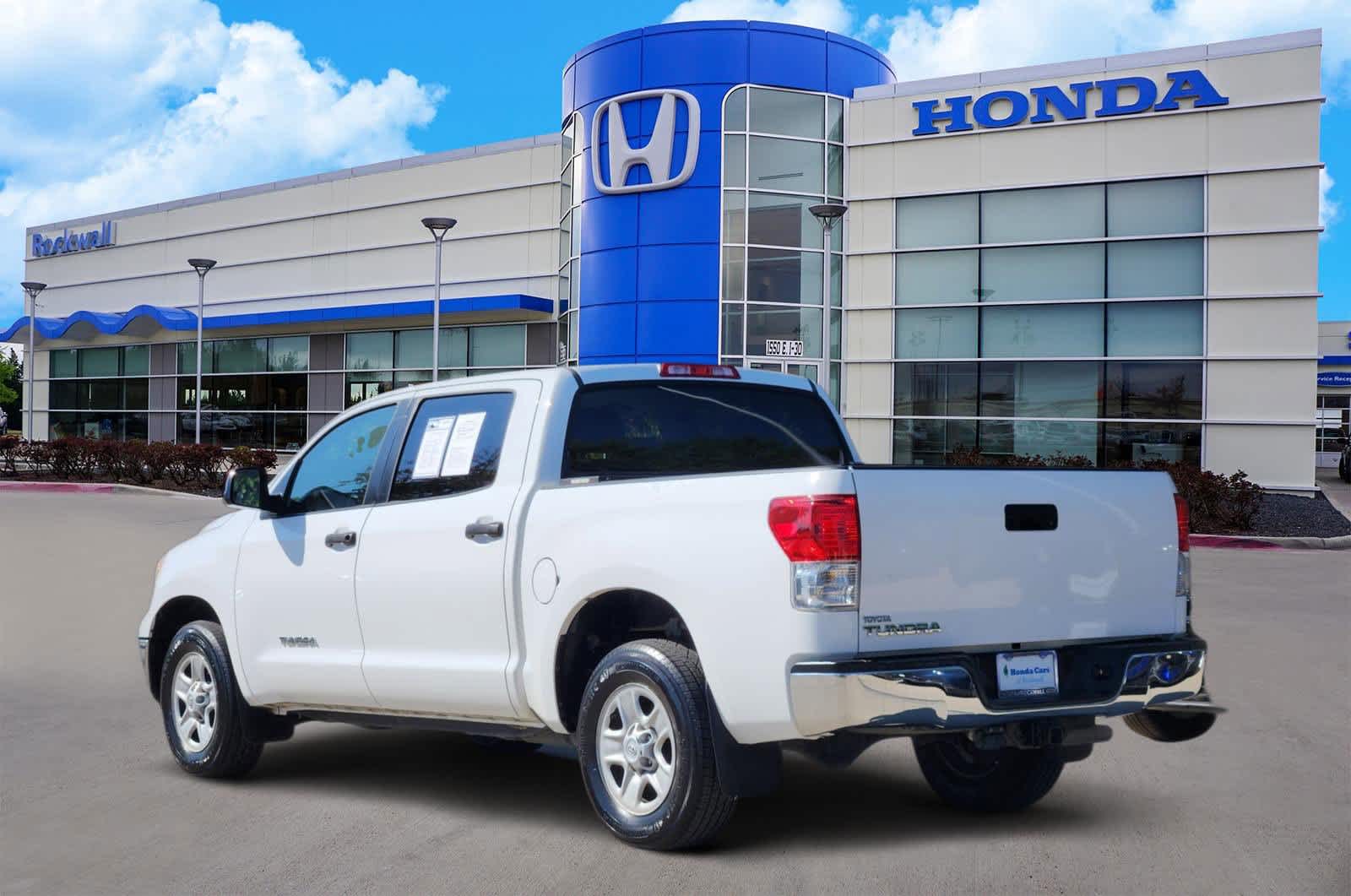 Thumbnail: 2011 Toyota Tundra - 4