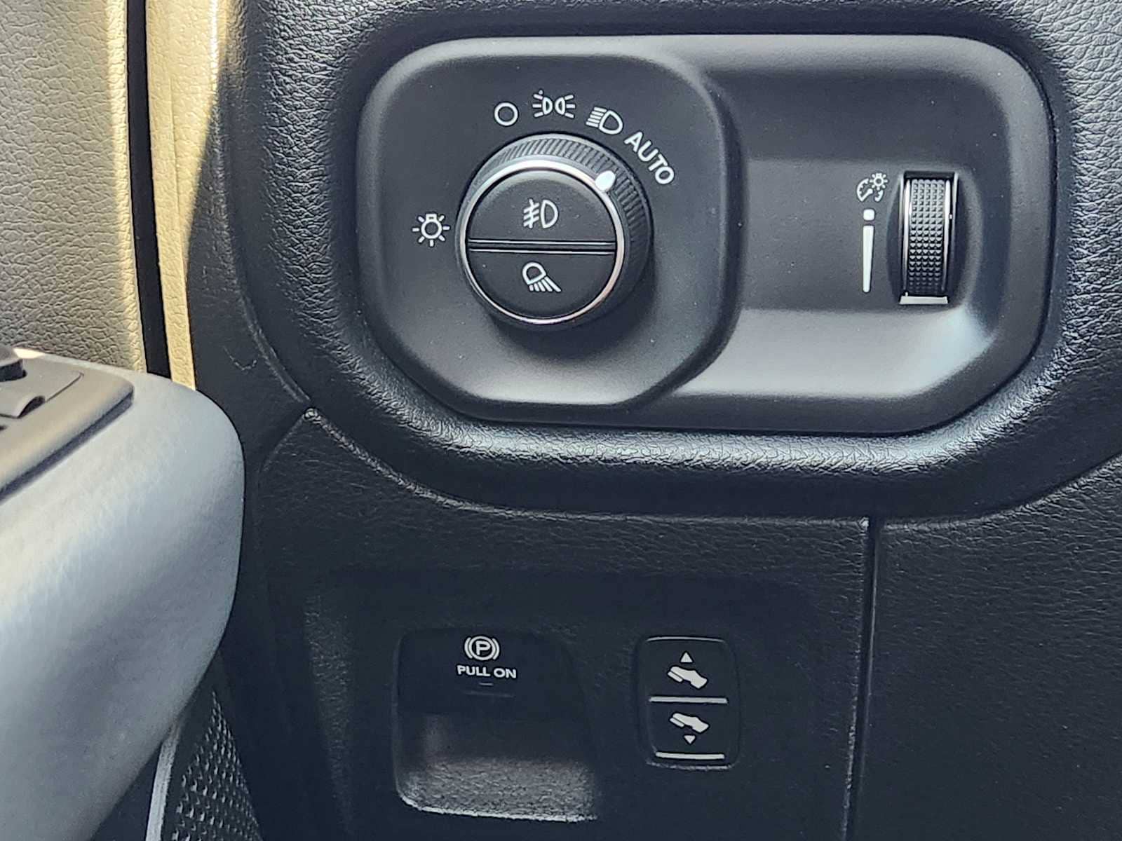 Thumbnail: 2022 RAM 1500 - 27