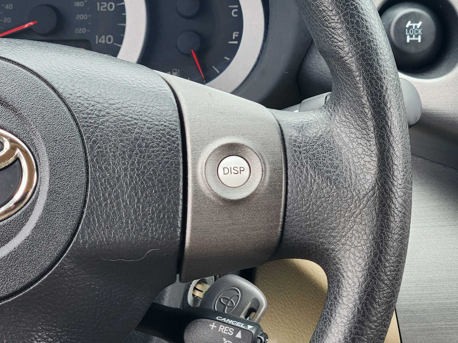 Thumbnail: 2011 Toyota RAV4 - 33