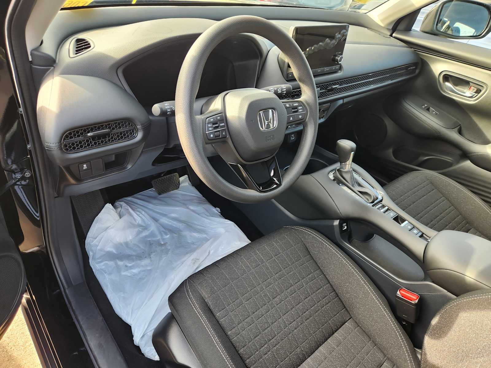 Thumbnail: 2023 Honda HR-V - 8