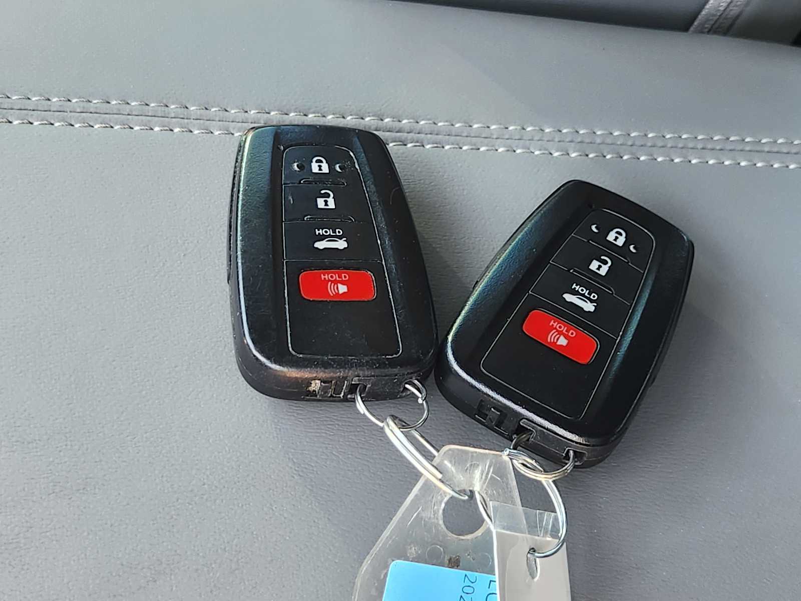 Thumbnail: 2020 Toyota Avalon - 19