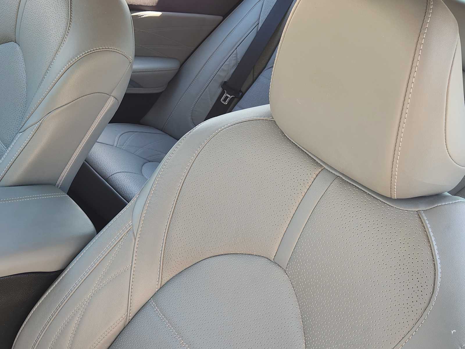 Thumbnail: 2020 Toyota Avalon - 23