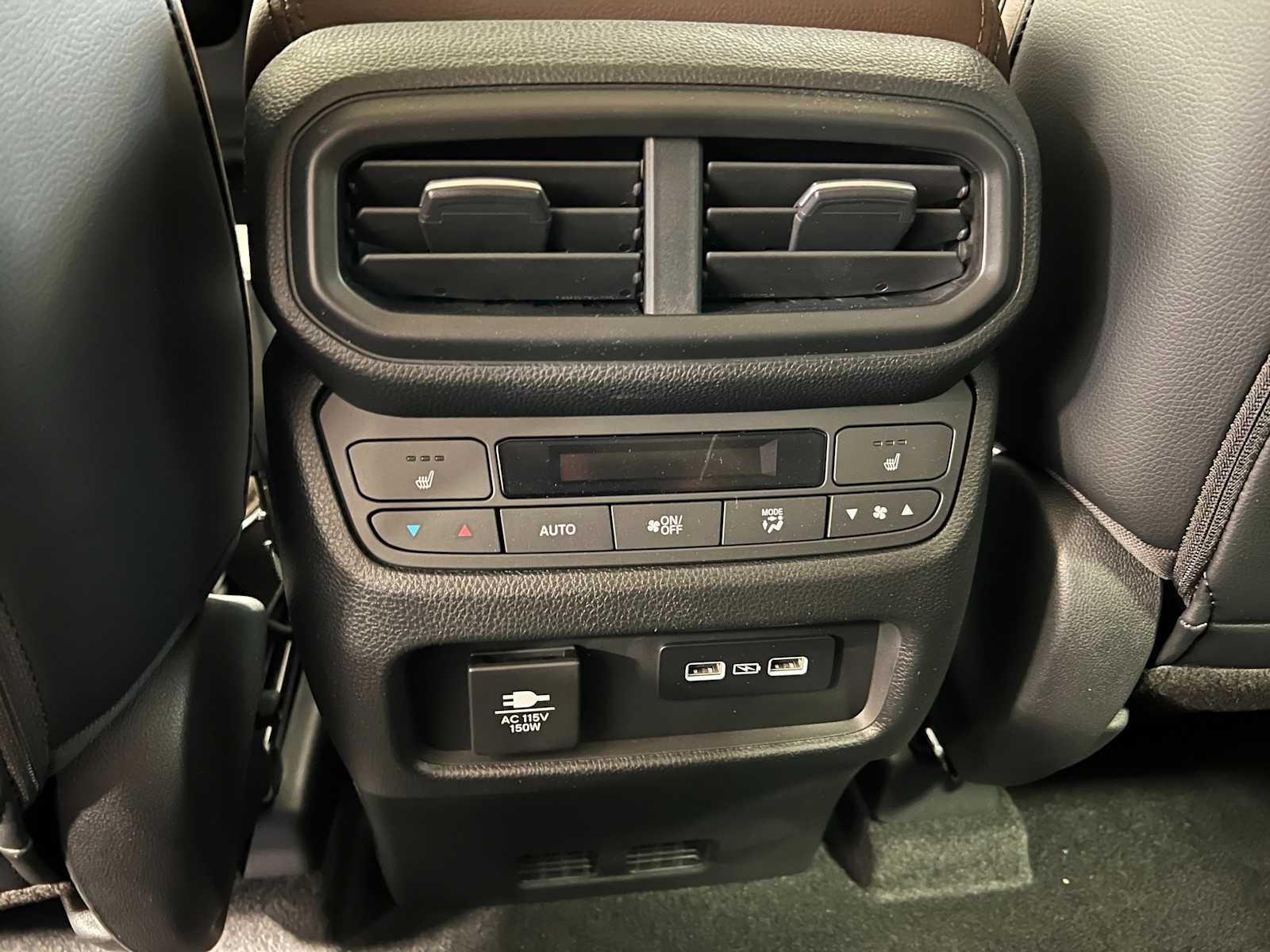 2025 Honda Pilot Elite 33