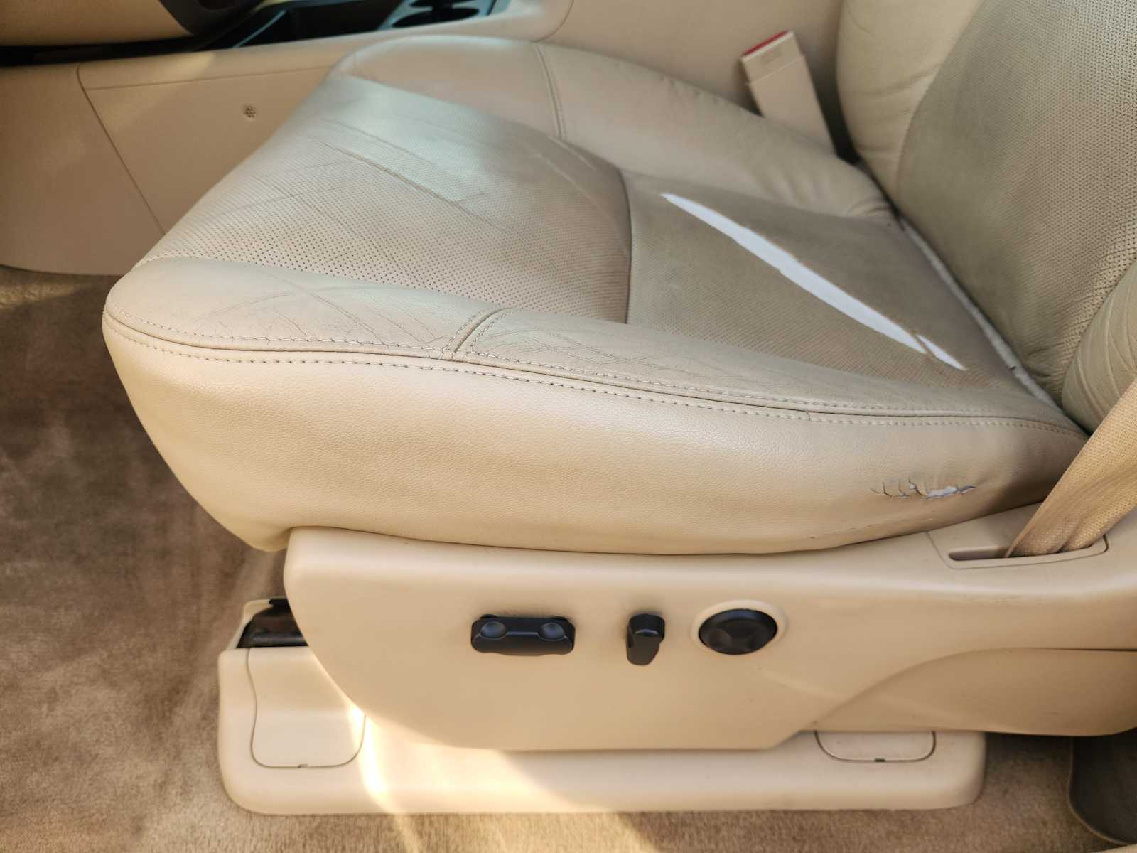 Thumbnail: 2013 Chevrolet Silverado 2500 - 30