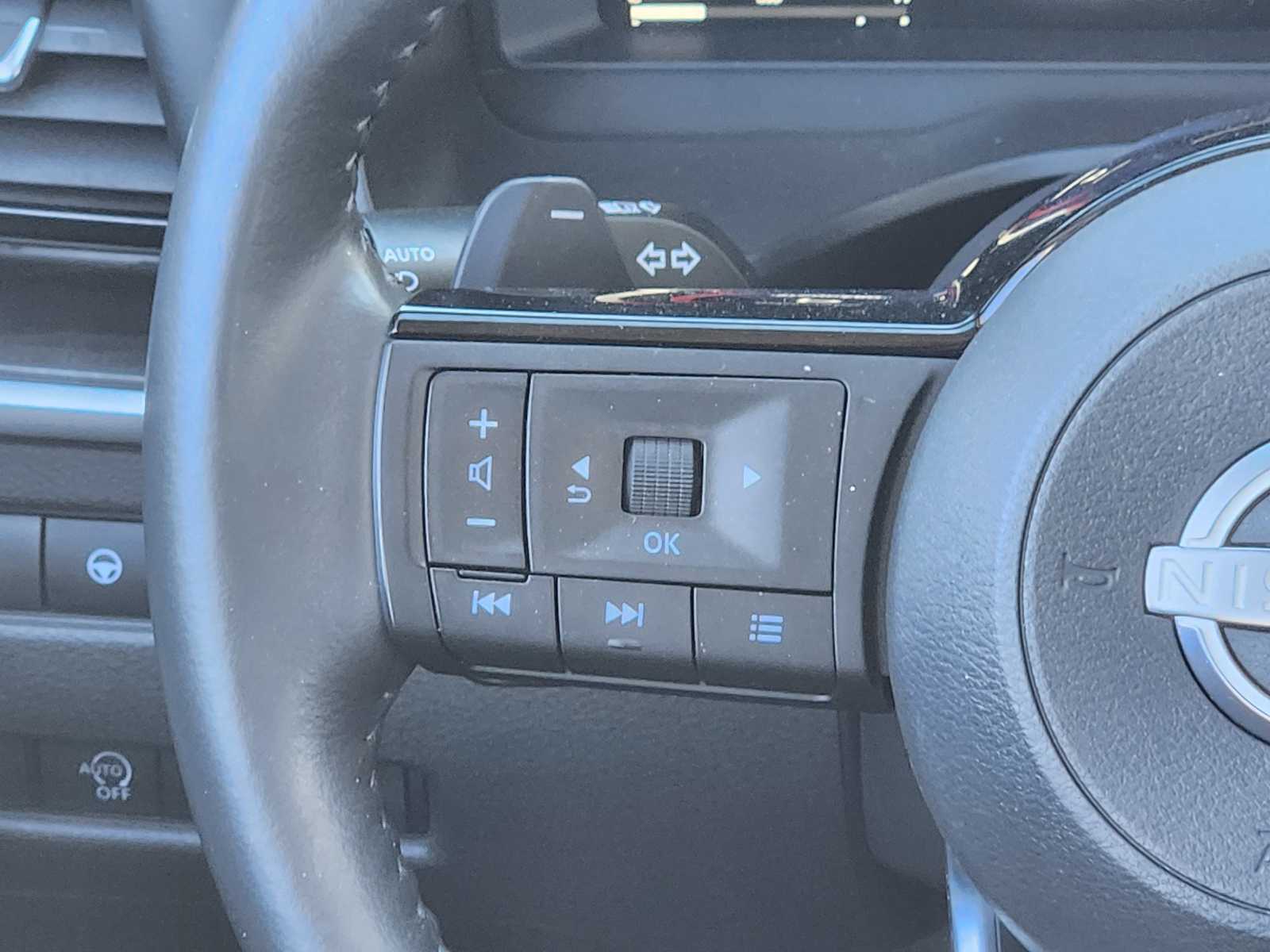 Thumbnail: 2023 Nissan Rogue - 31