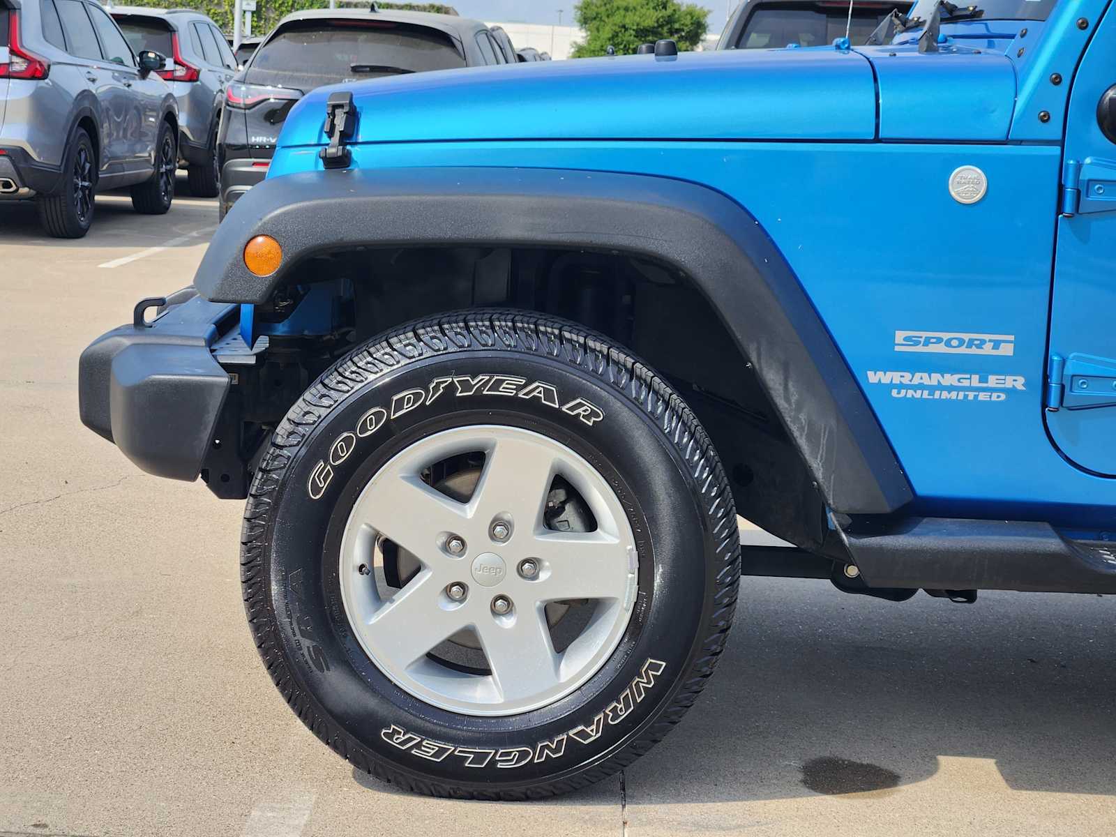 Thumbnail: 2010 Jeep Wrangler - 8