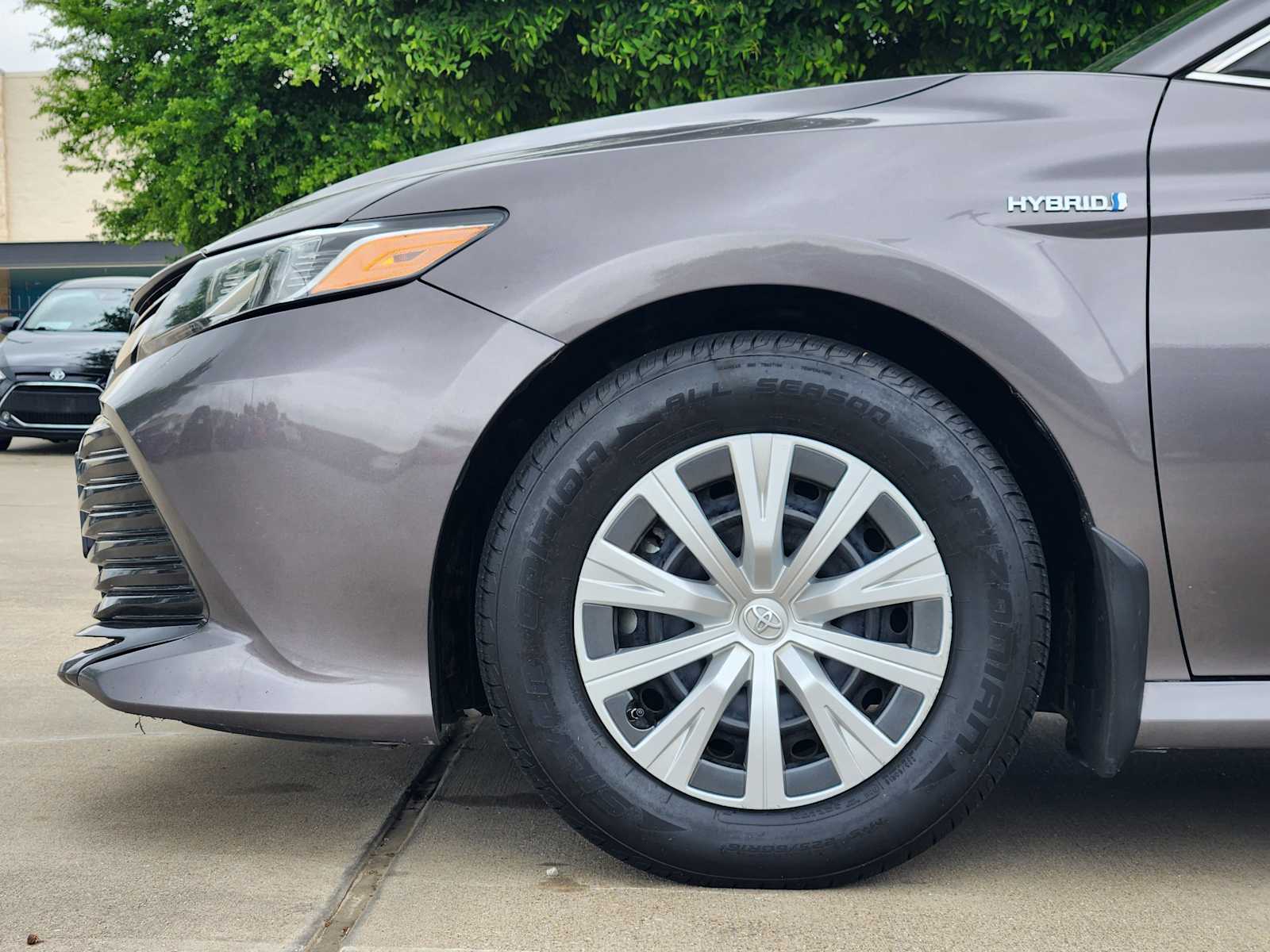 Thumbnail: 2020 Toyota Camry - 9