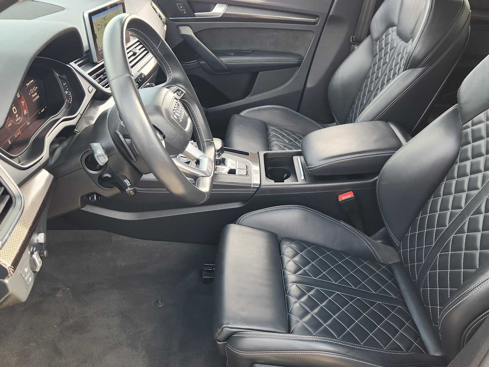 Thumbnail: 2020 Audi SQ5 - 11