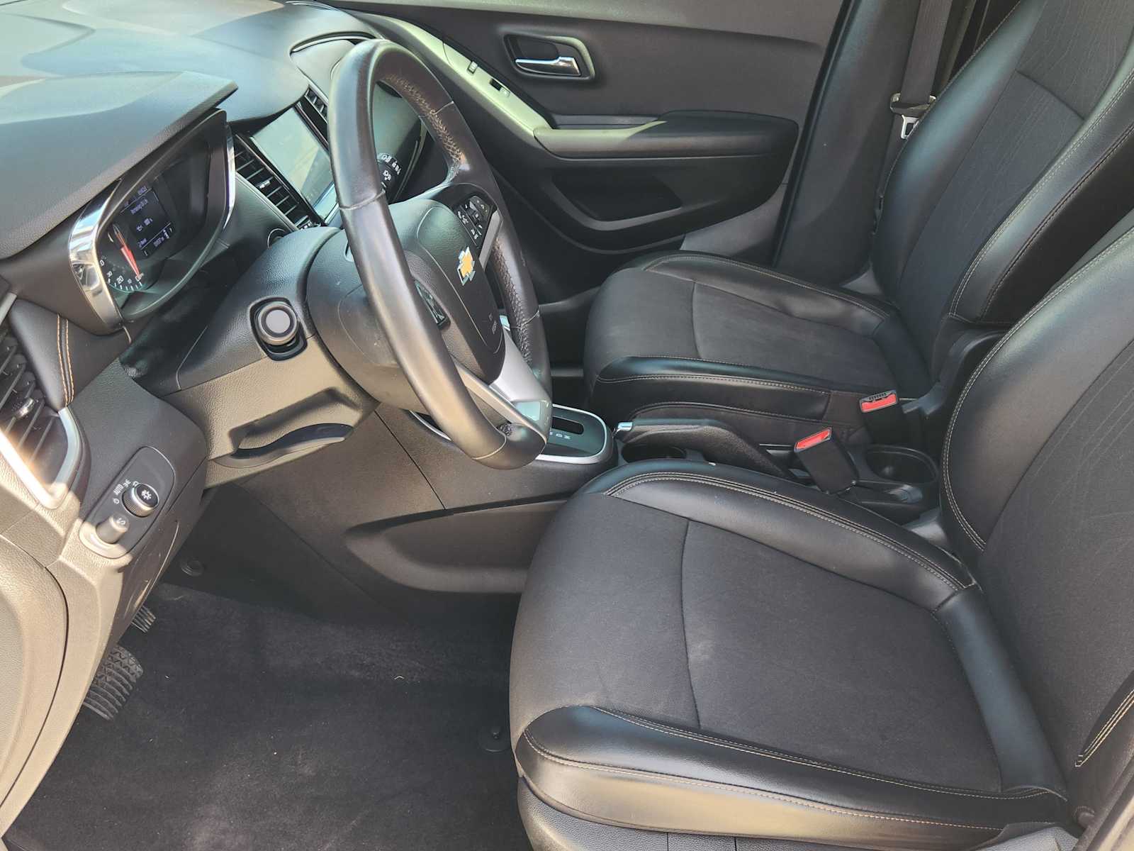 Thumbnail: 2020 Chevrolet Trax - 11