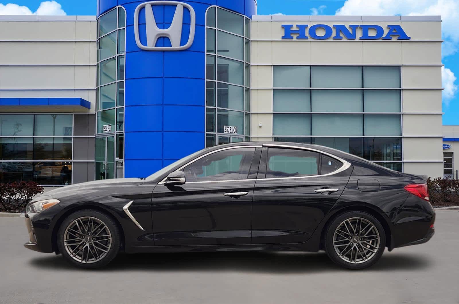 Thumbnail: 2019 Genesis G70 - 3