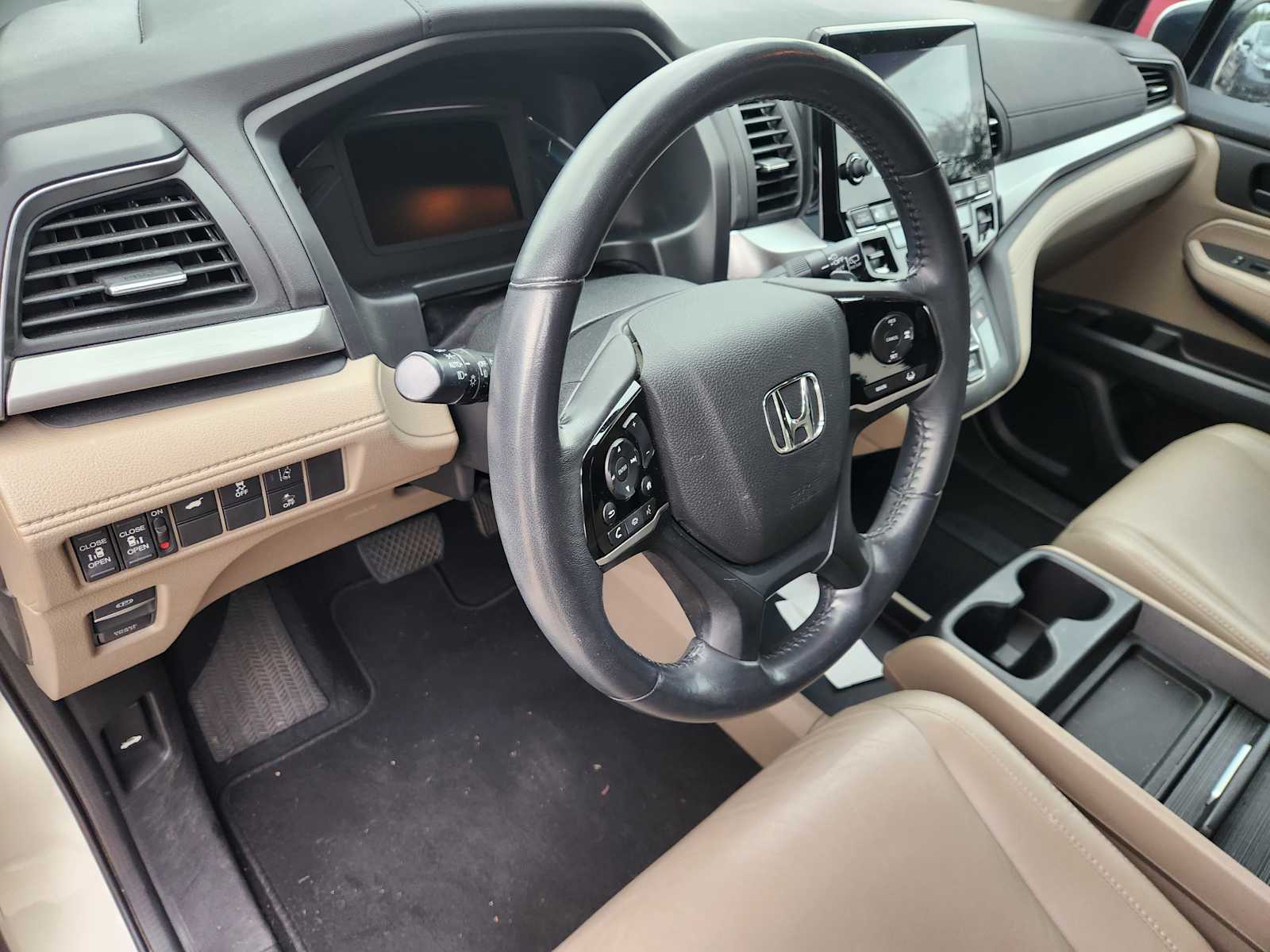 Thumbnail: 2019 Honda Odyssey - 8