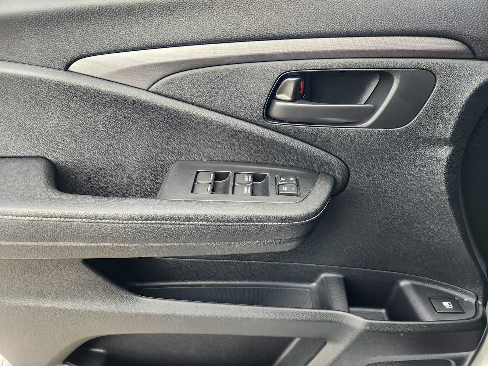 Thumbnail: 2025 Honda Ridgeline - 29