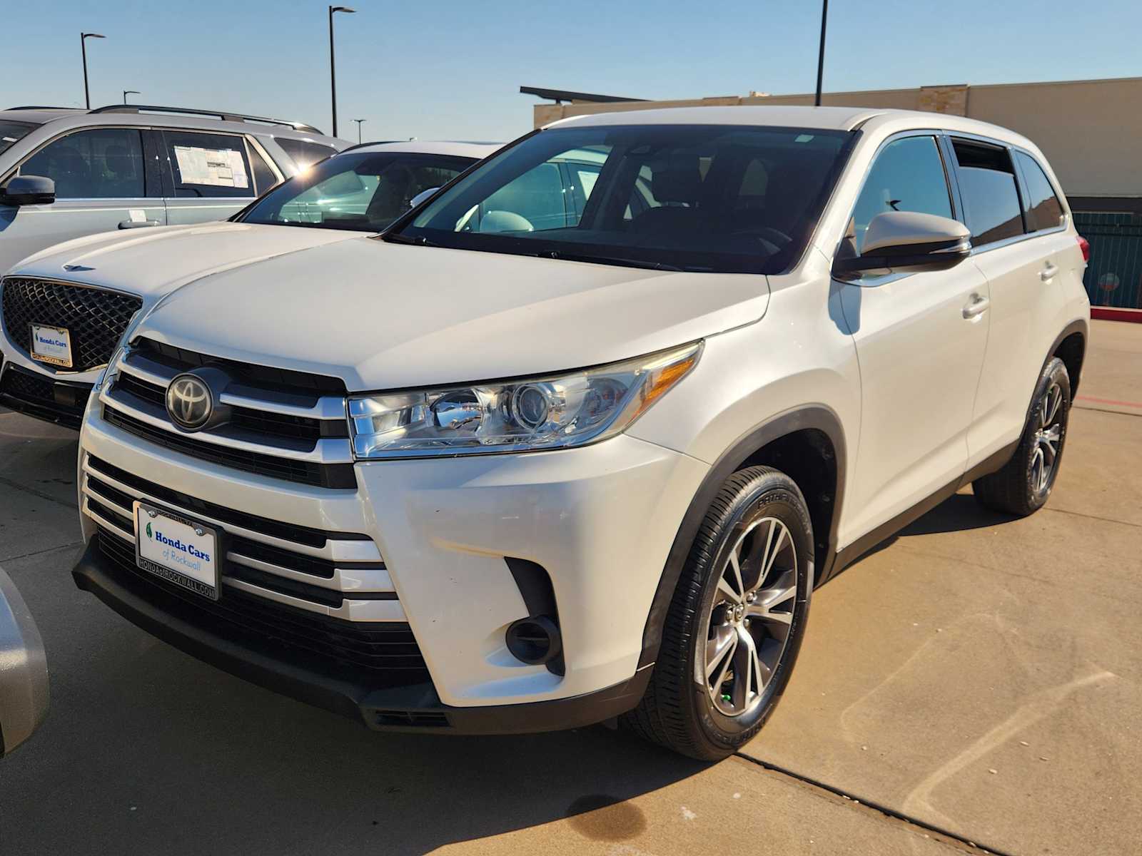 2019 Toyota Highlander LE