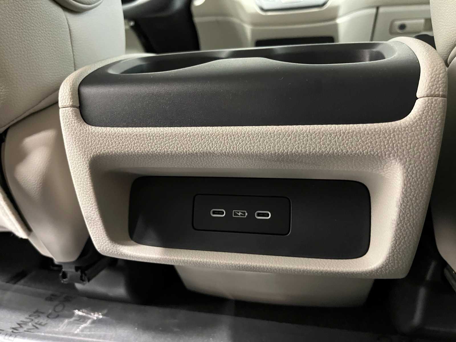 Thumbnail: 2026 Honda Odyssey - 25