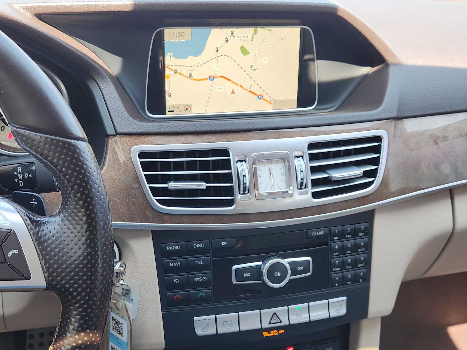 Thumbnail: 2014 Mercedes-Benz E-Class - 16