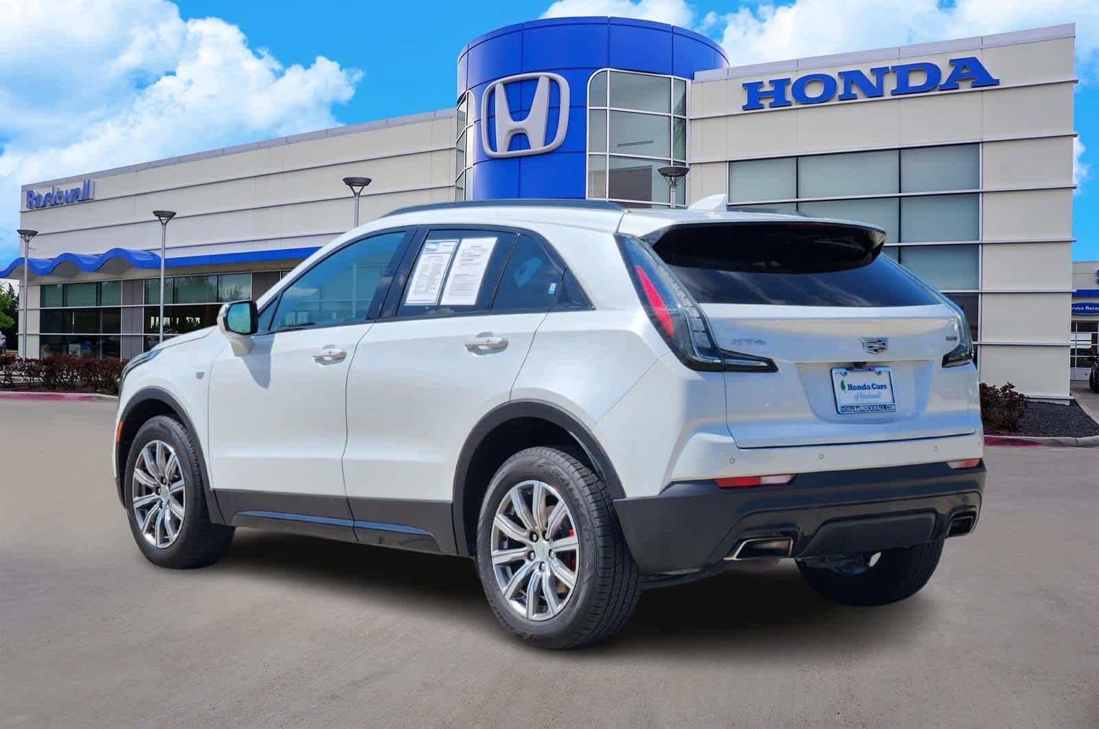 Thumbnail: 2021 Cadillac XT4 - 4