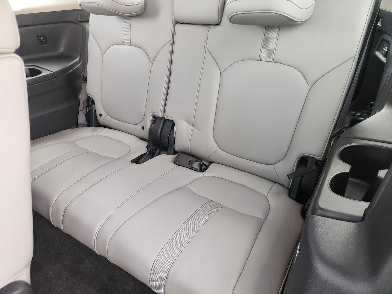 Thumbnail: 2025 Honda Pilot - 14