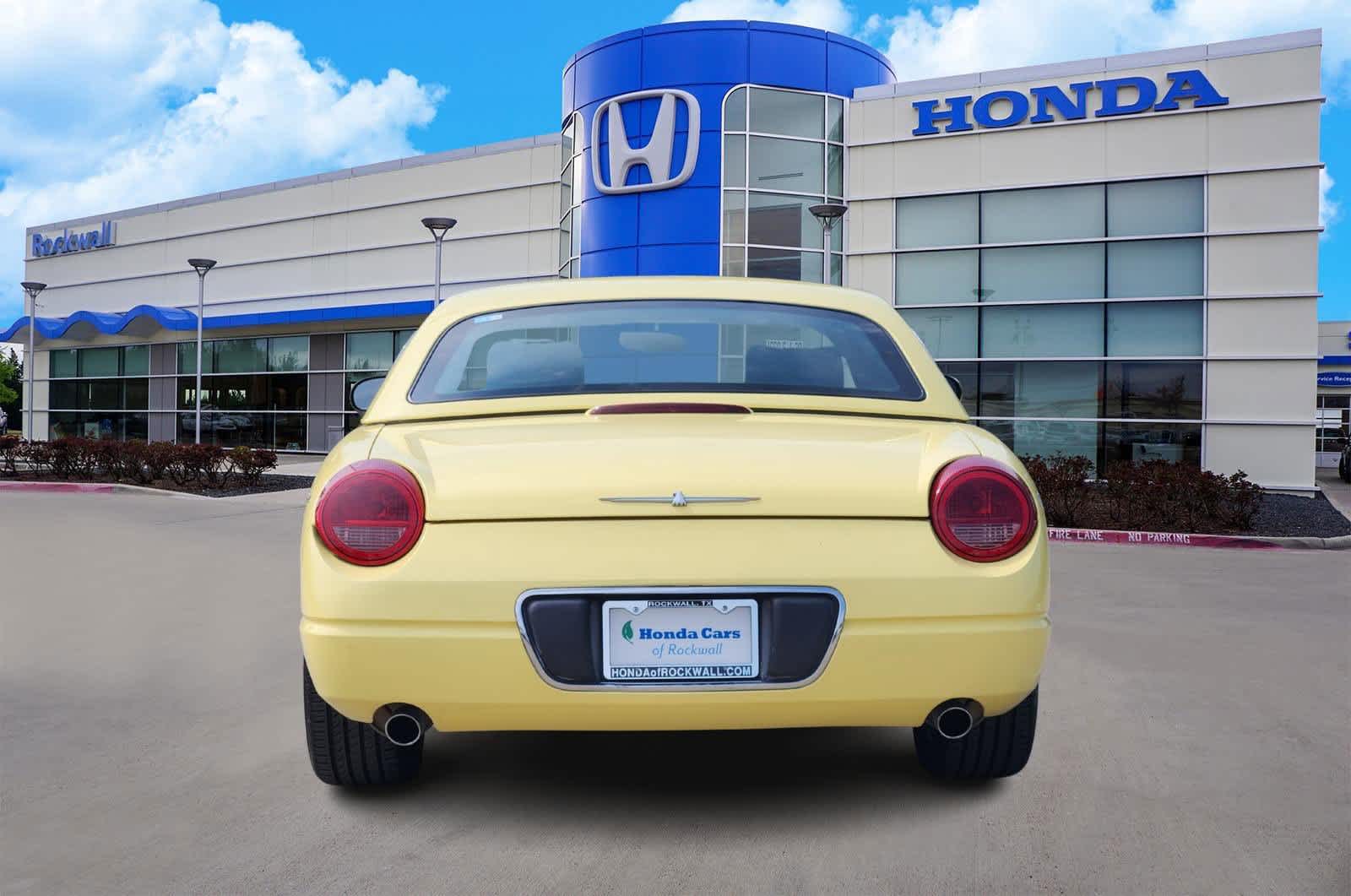 Thumbnail: 2002 Ford Thunderbird - 5