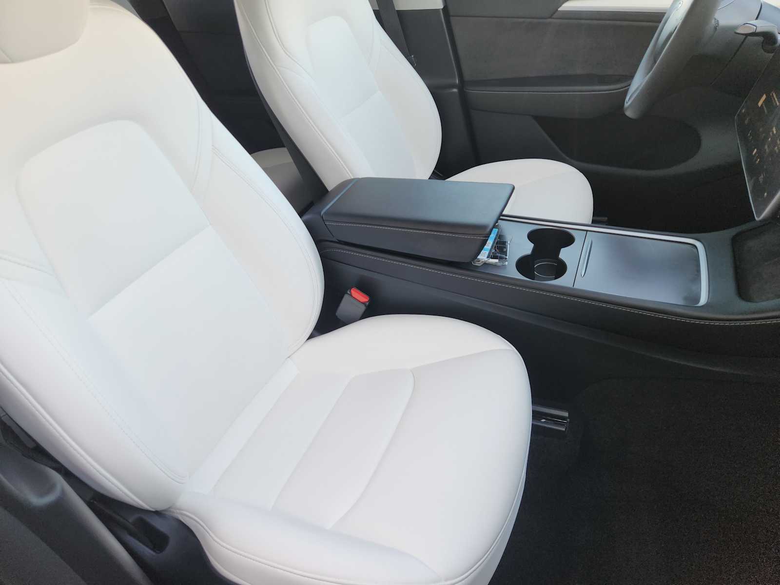 Thumbnail: 2023 Tesla Model Y - 14