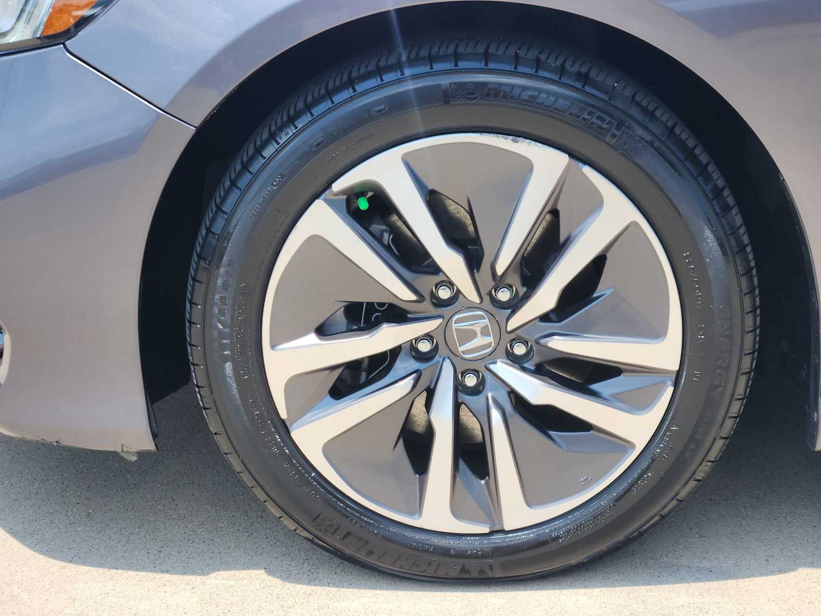 2019 Honda Accord Touring 22