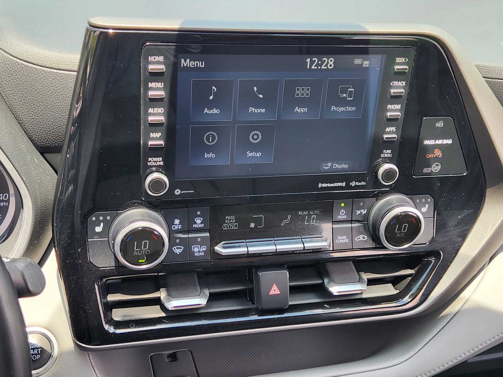 Thumbnail: 2021 Toyota Highlander - 16