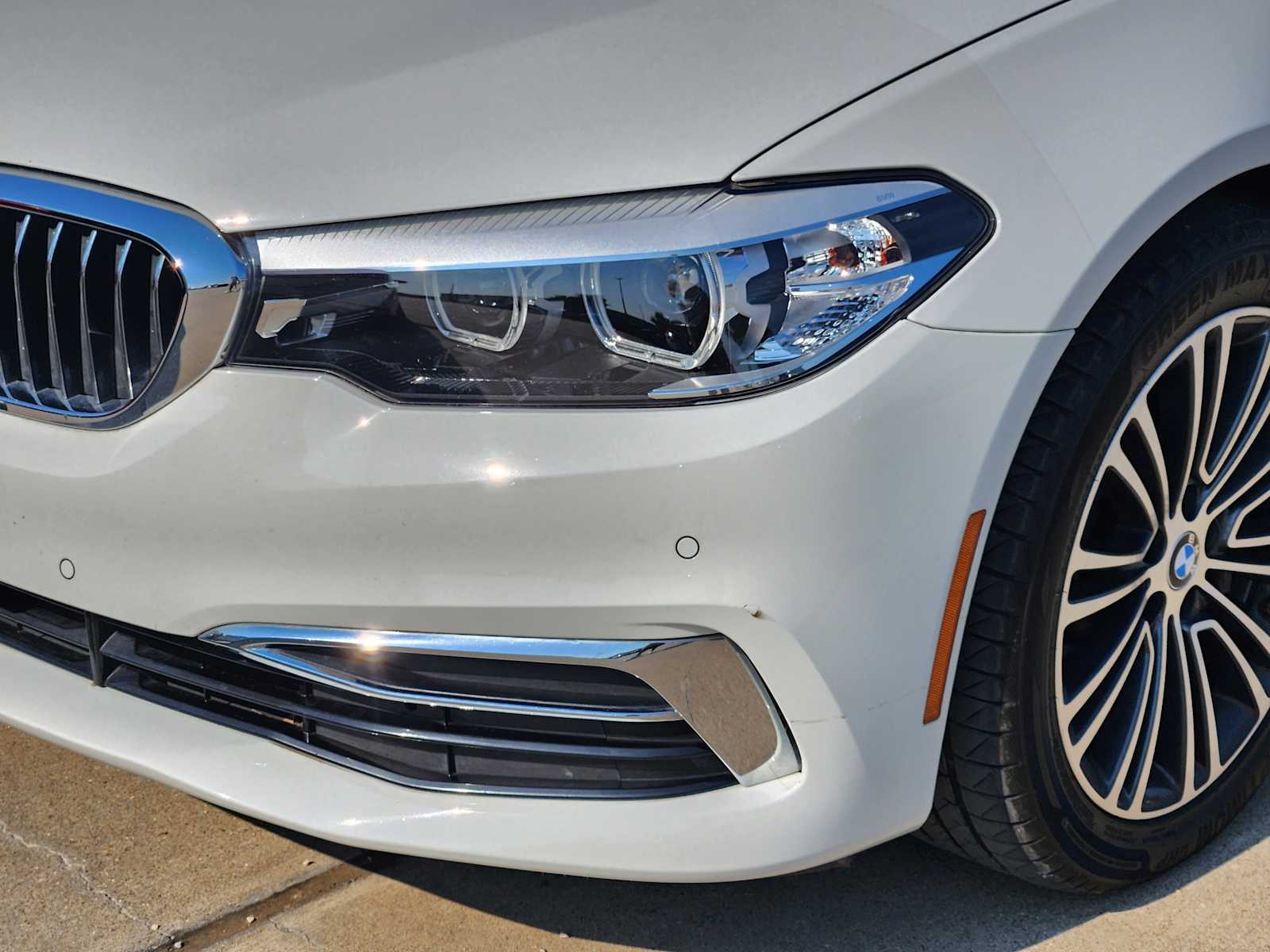 Thumbnail: 2019 BMW 5 Series - 12