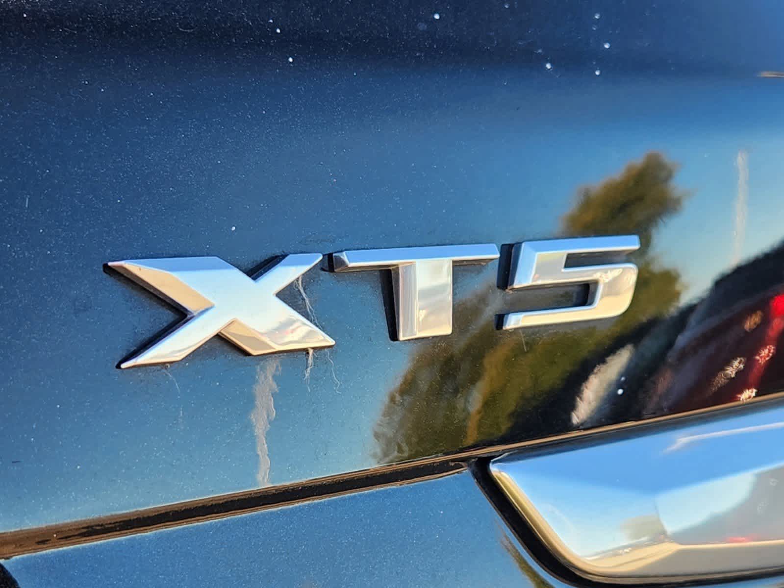 Thumbnail: 2021 Cadillac XT5 - 7
