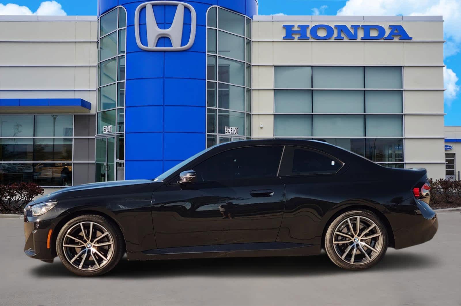 Thumbnail: 2024 BMW 2 Series - 3