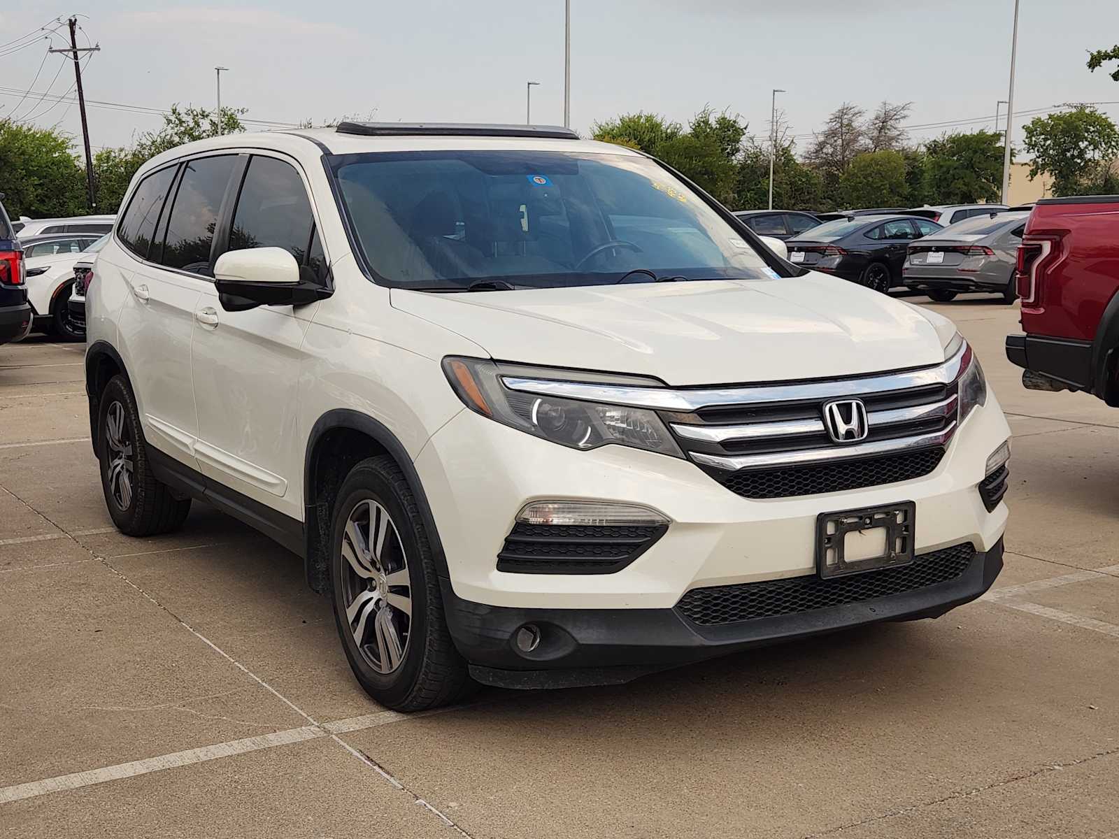 Thumbnail: 2018 Honda Pilot - 3