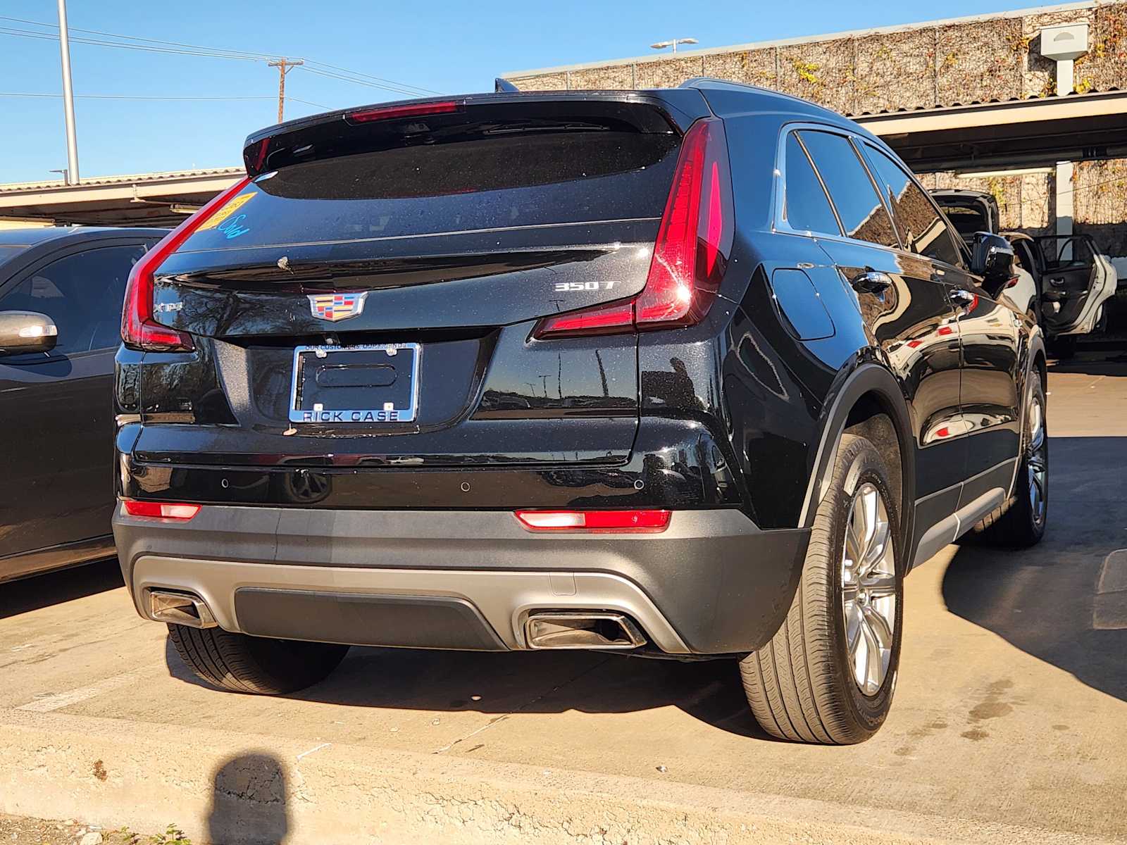 Thumbnail: 2023 Cadillac XT4 - 4