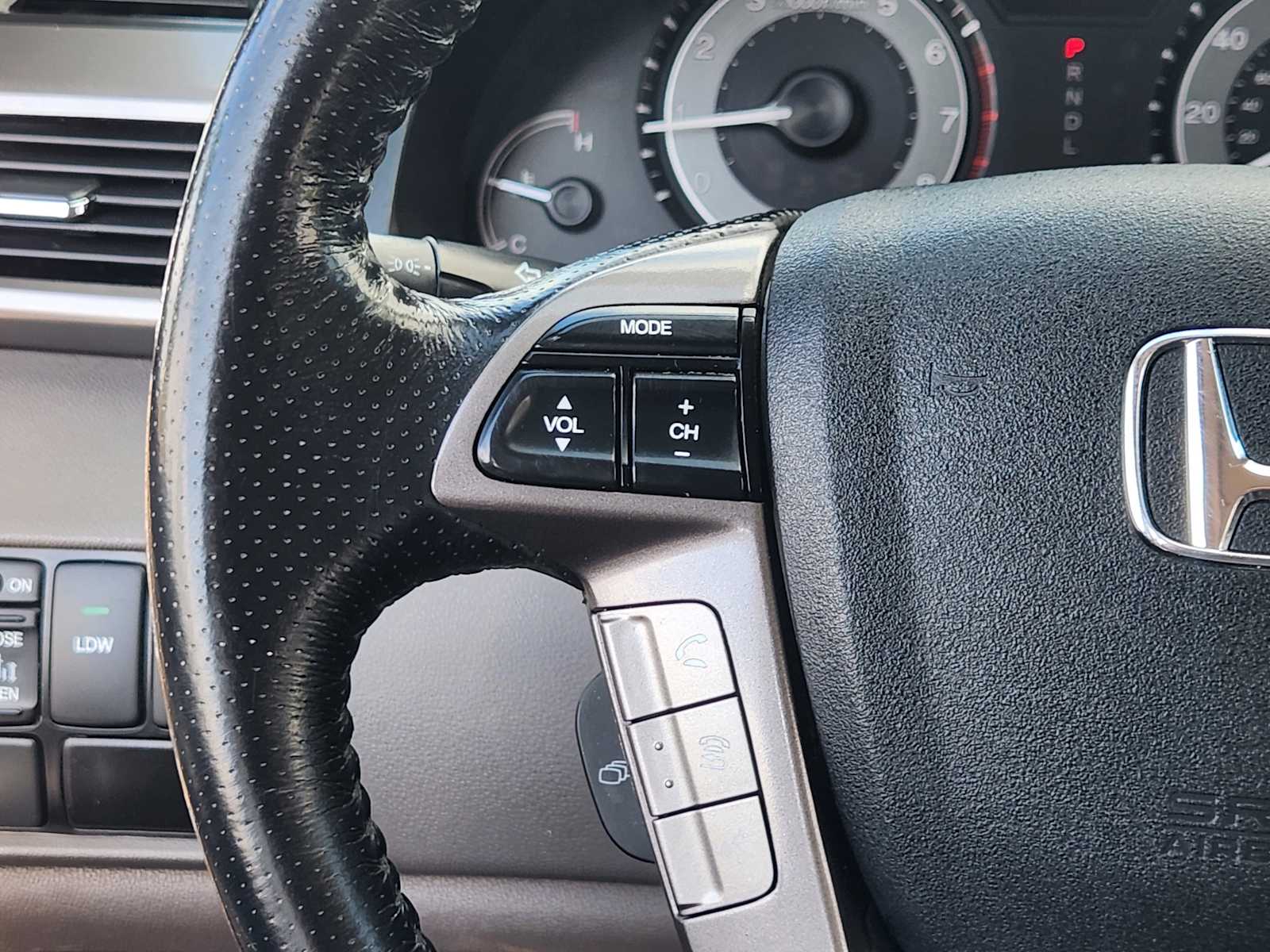 Thumbnail: 2015 Honda Odyssey - 35