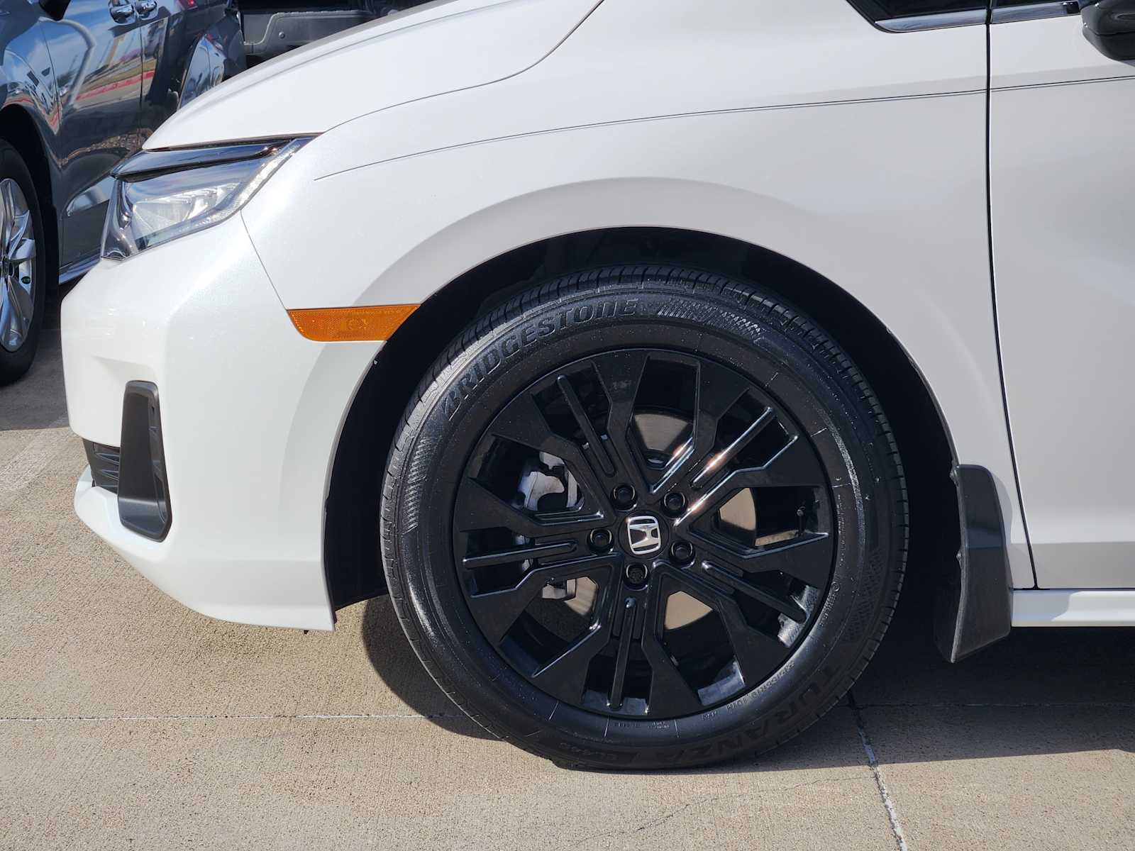 Thumbnail: 2025 Honda Odyssey - 8