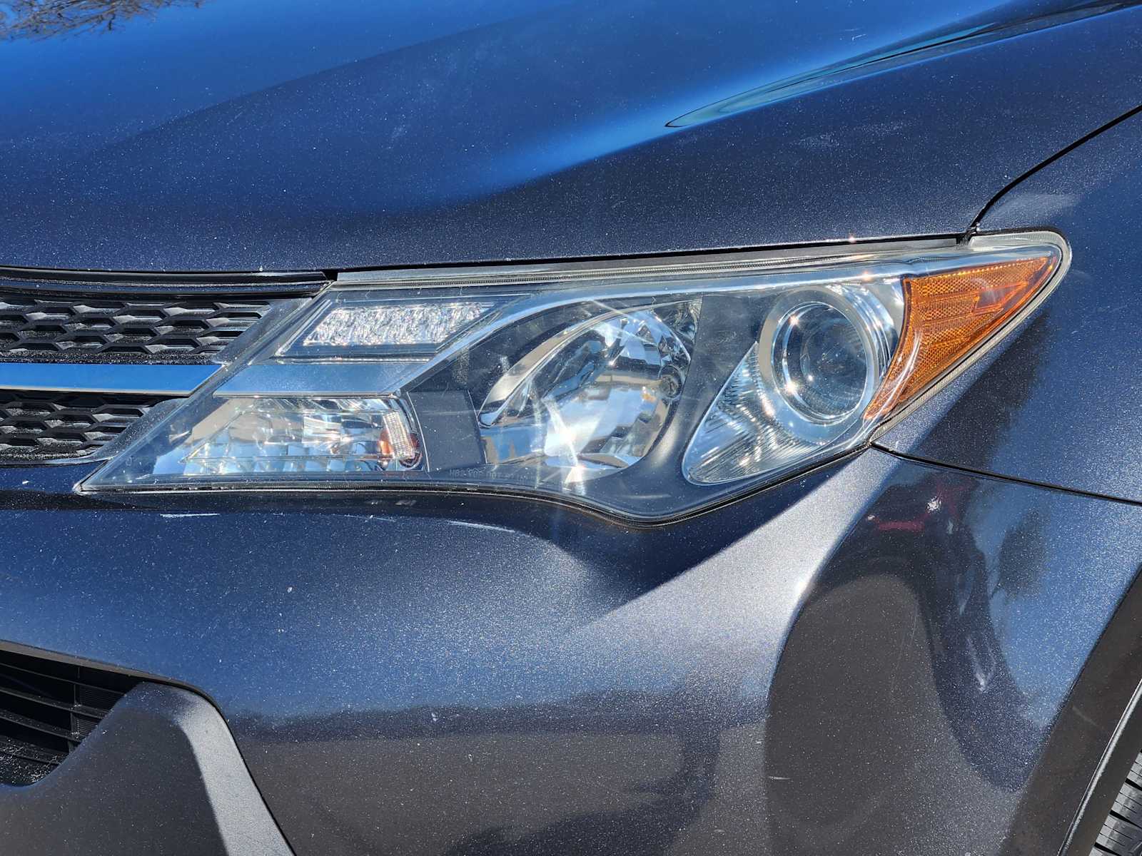 Thumbnail: 2015 Toyota RAV4 - 23