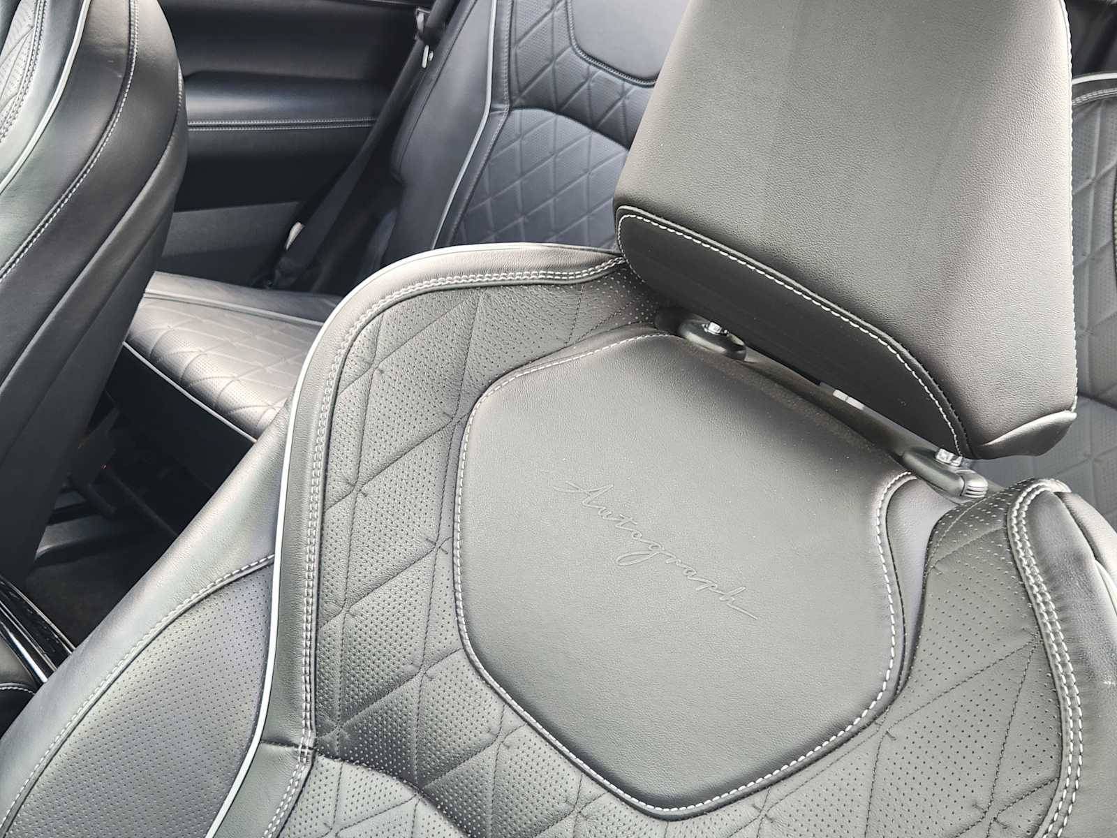 Thumbnail: 2022 INFINITI QX60 - 25