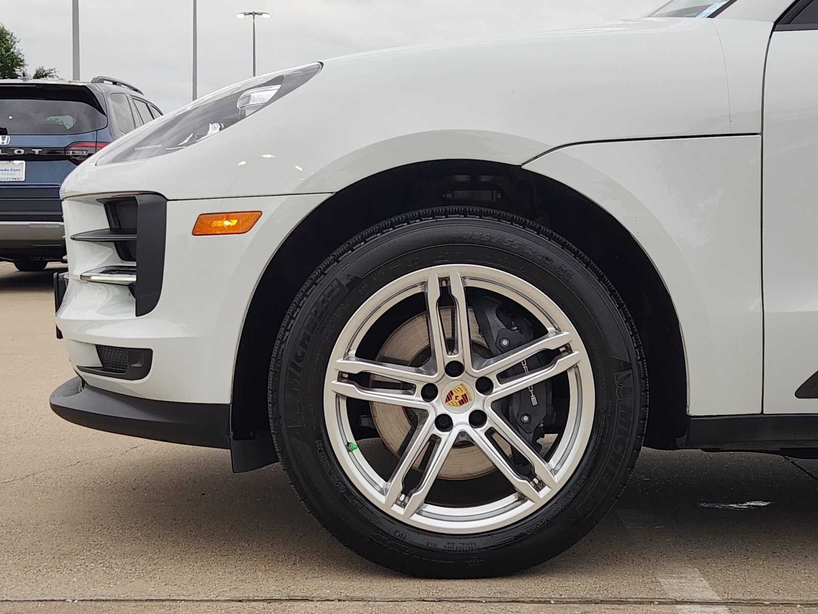 Thumbnail: 2021 Porsche Macan - 8