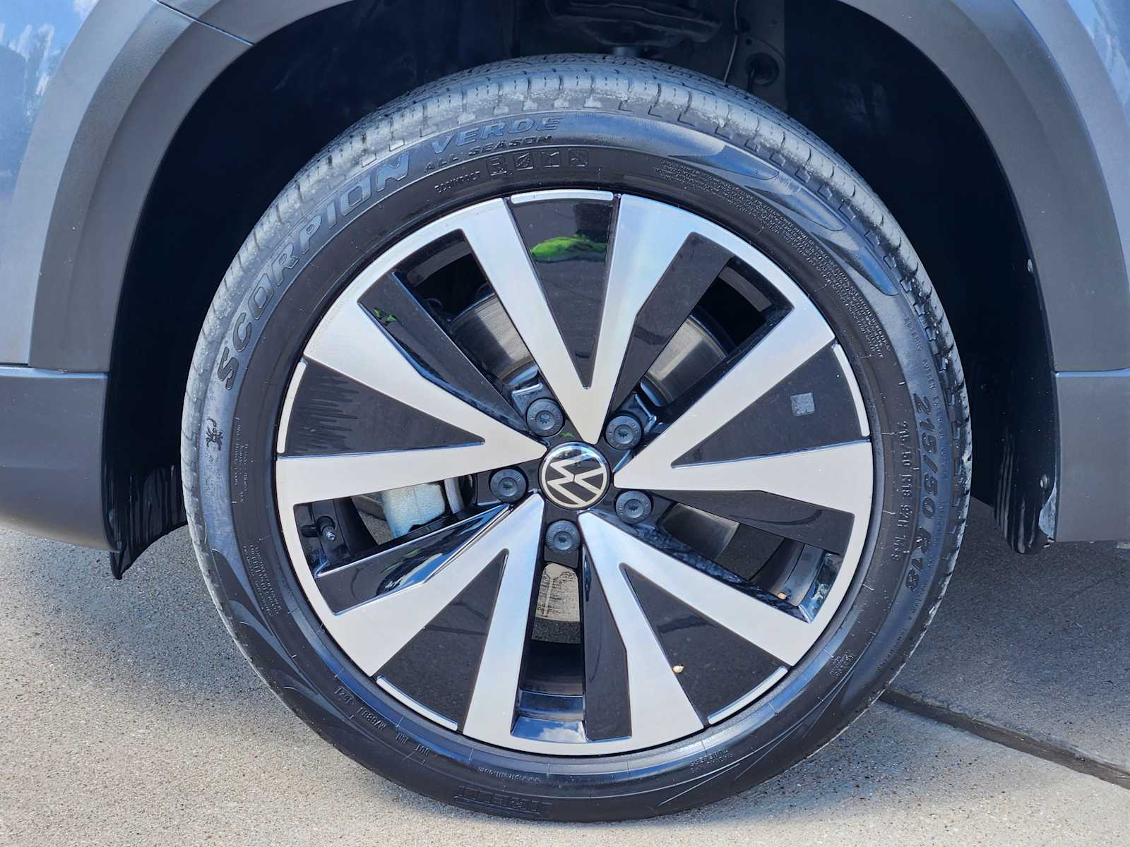 Thumbnail: 2022 Volkswagen Taos - 22