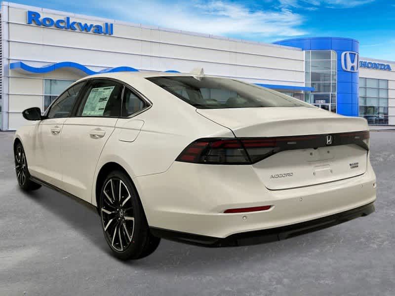 2025 Honda Accord Hybrid Touring photo 3