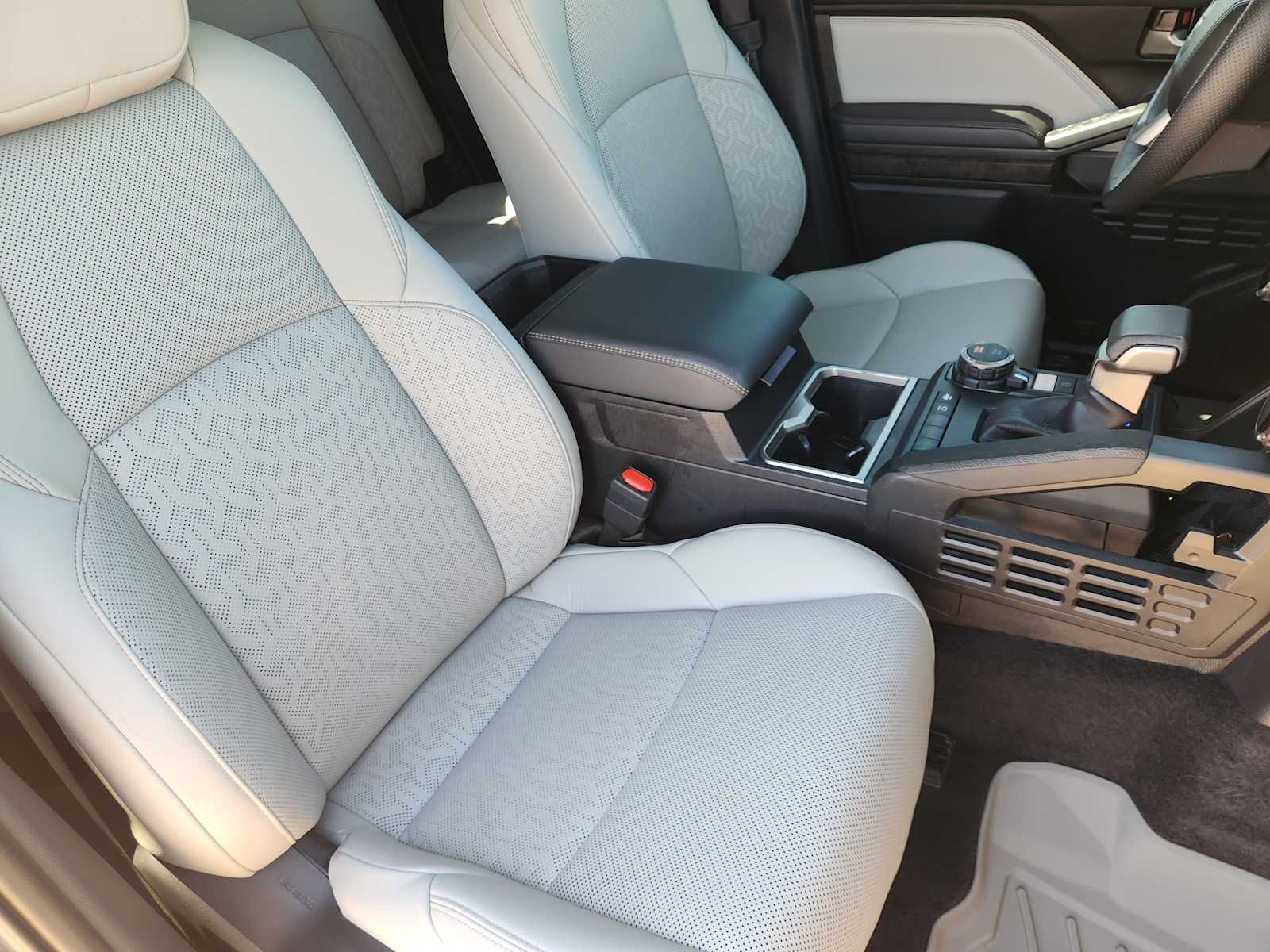 Thumbnail: 2025 Toyota Tacoma - 14