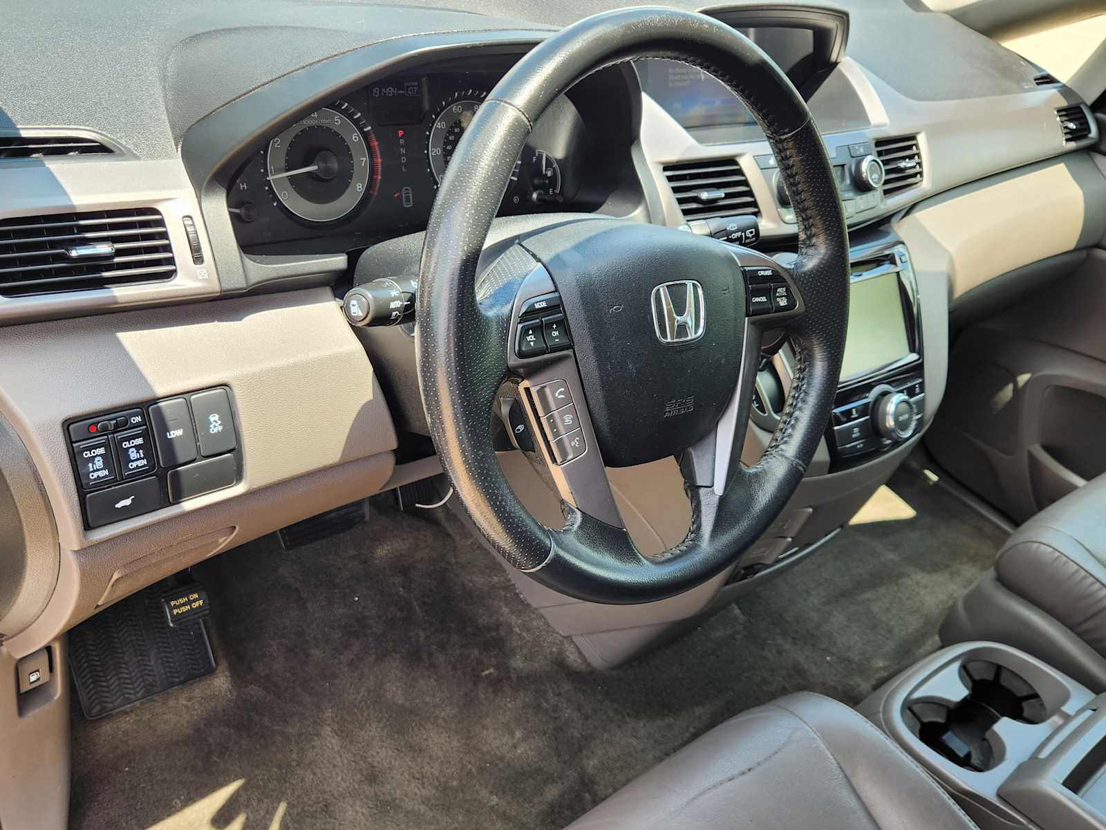 Thumbnail: 2014 Honda Odyssey - 2