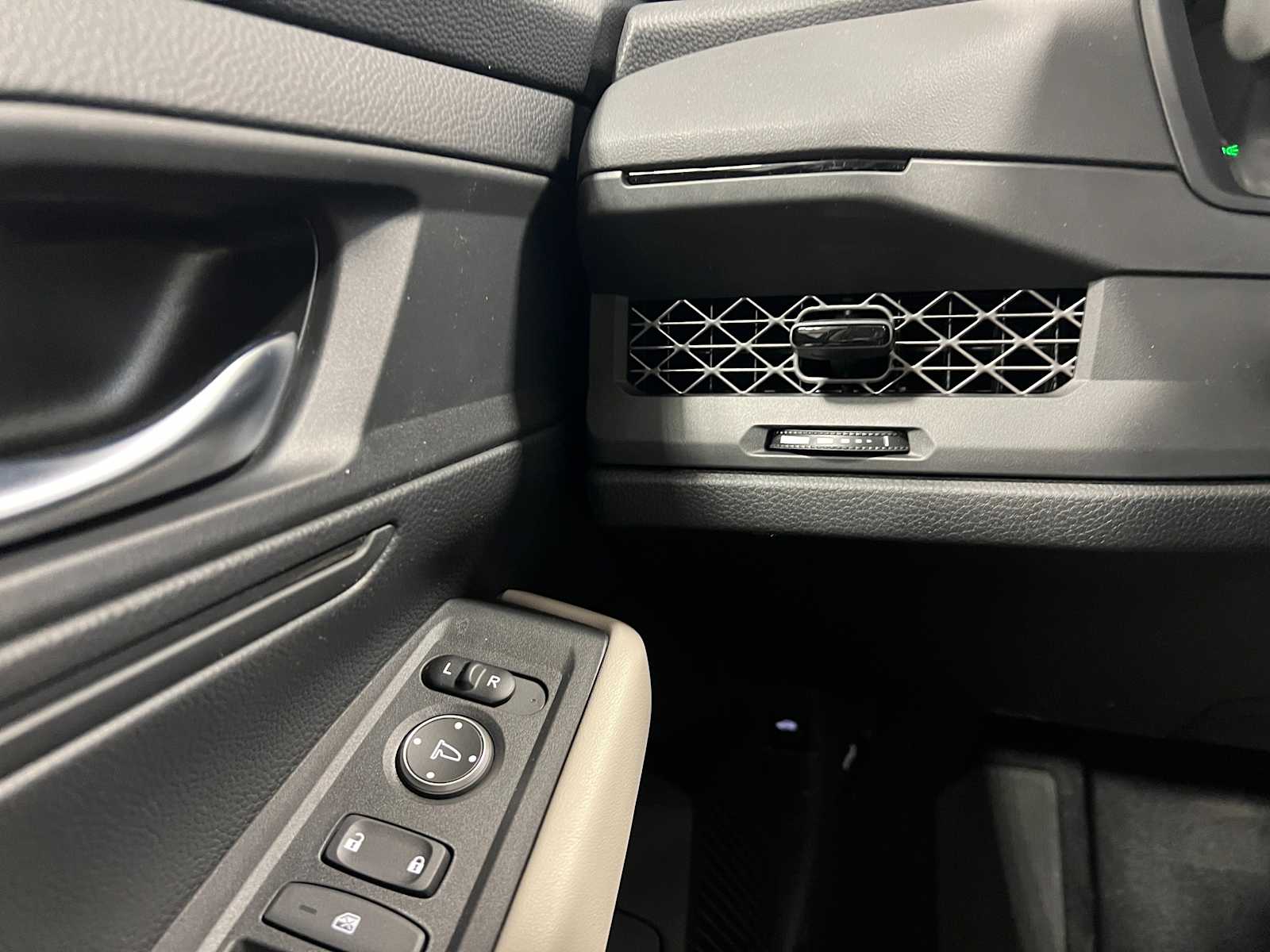 Thumbnail: 2025 Honda Accord - 17