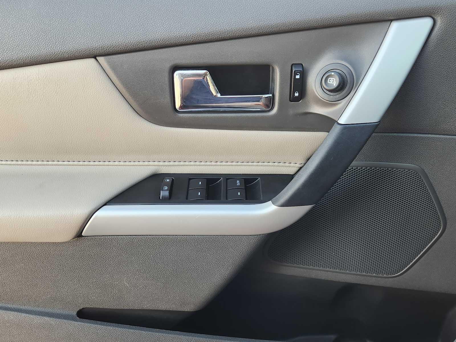 Thumbnail: 2014 Ford Edge - 28