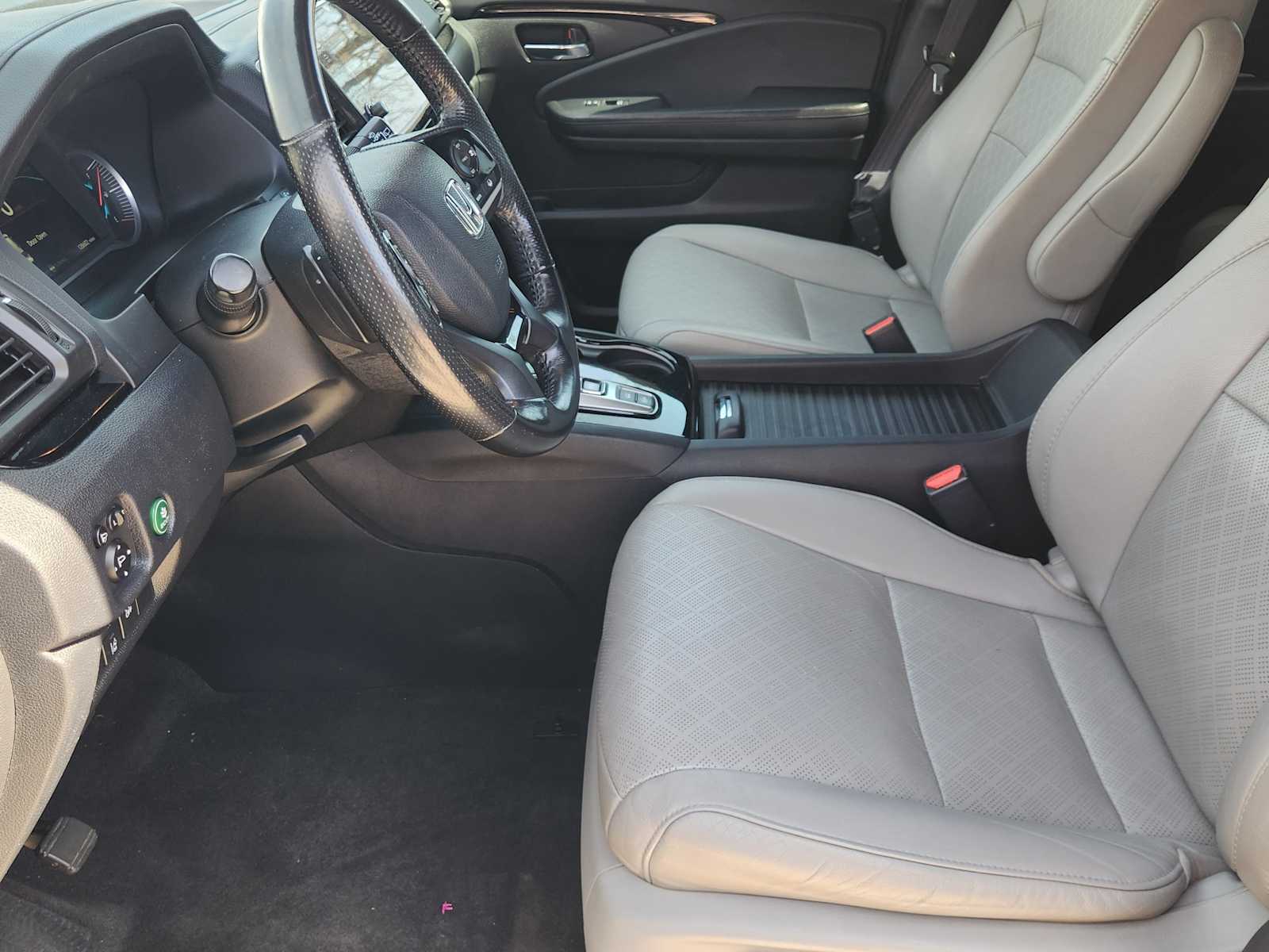 Thumbnail: 2019 Honda Passport - 11