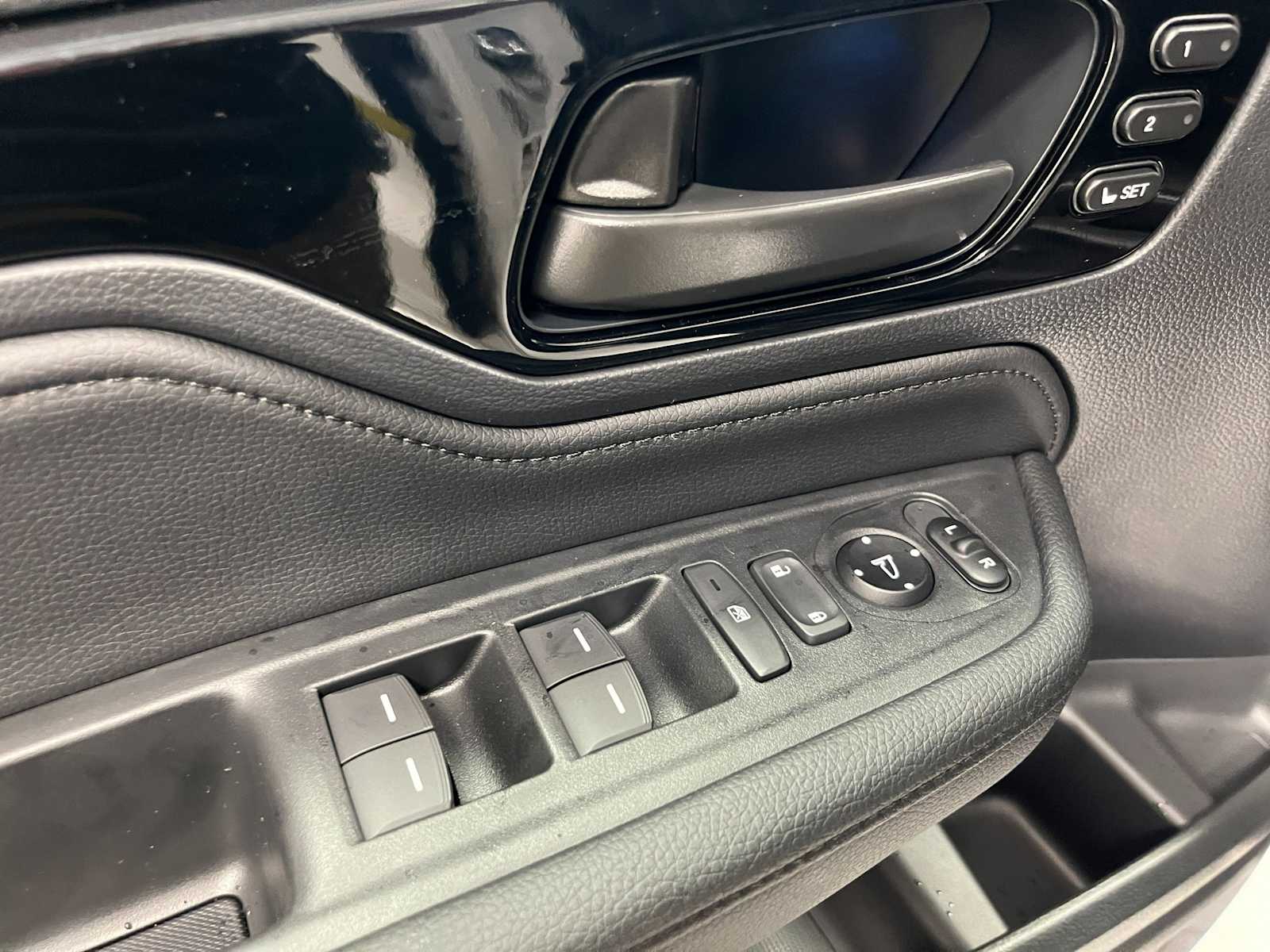 Thumbnail: 2026 Honda Odyssey - 13