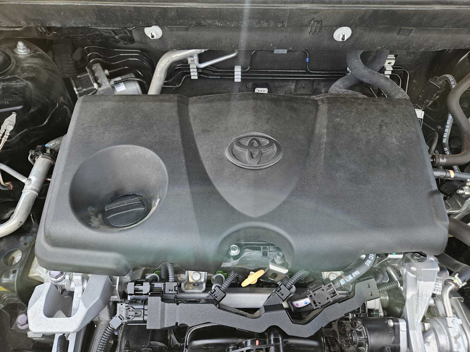 Thumbnail: 2021 Toyota RAV4 - 10