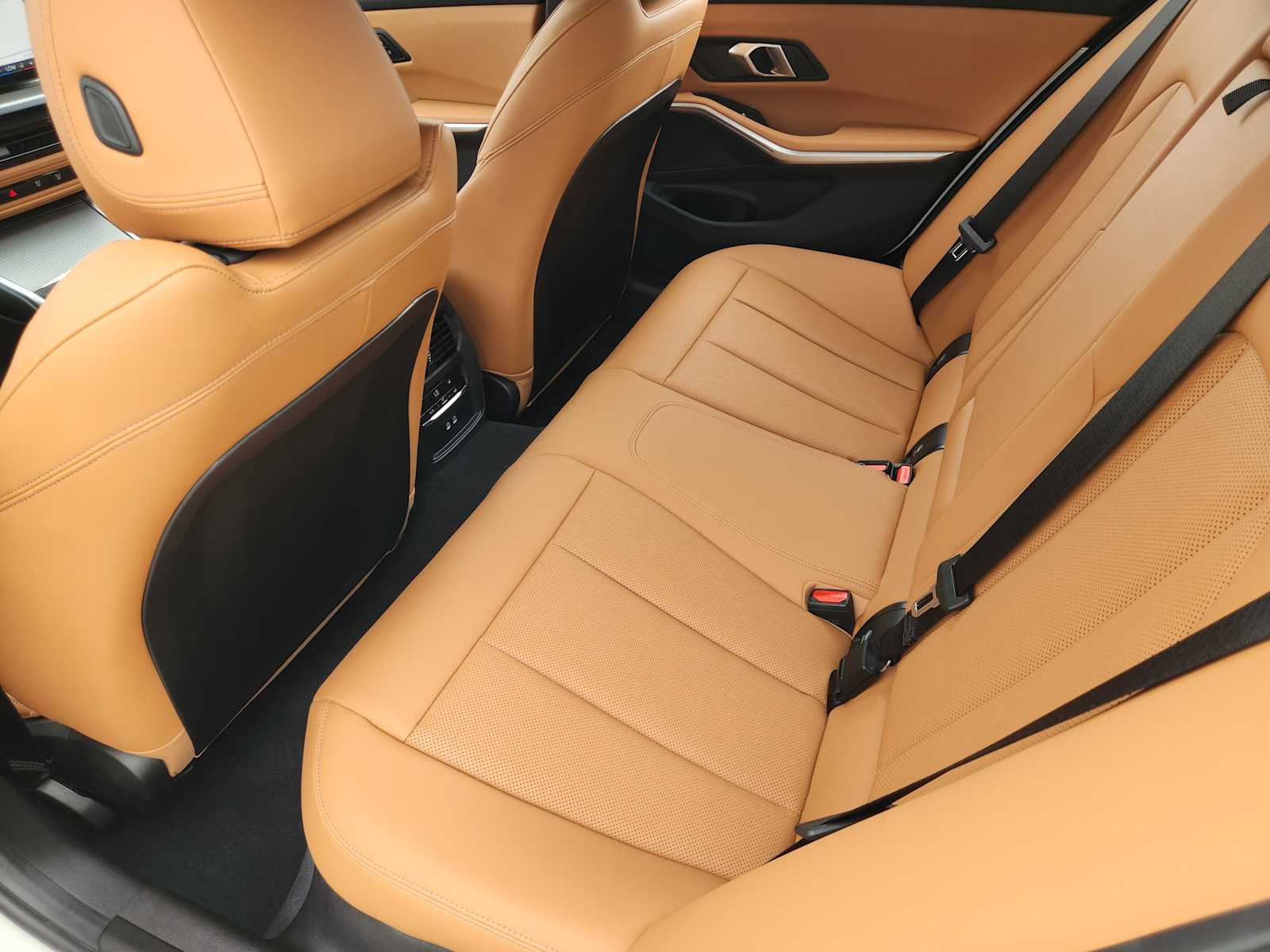 Thumbnail: 2025 BMW 3 Series - 12