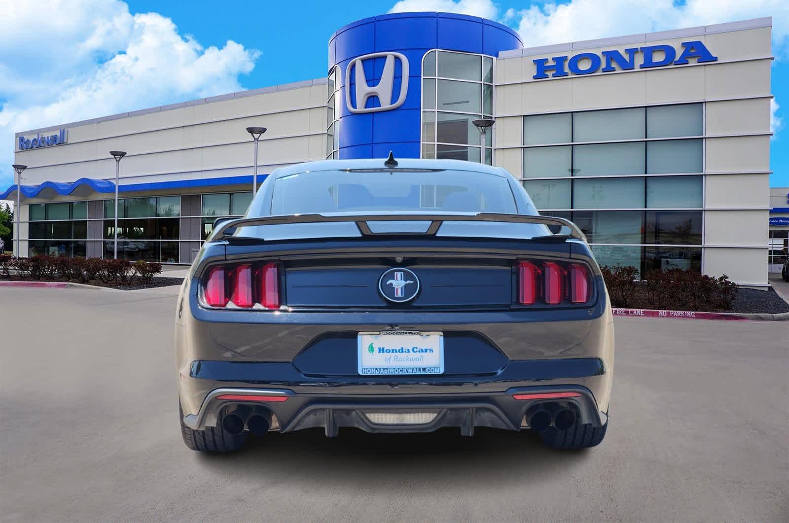 Thumbnail: 2022 Ford Mustang - 5