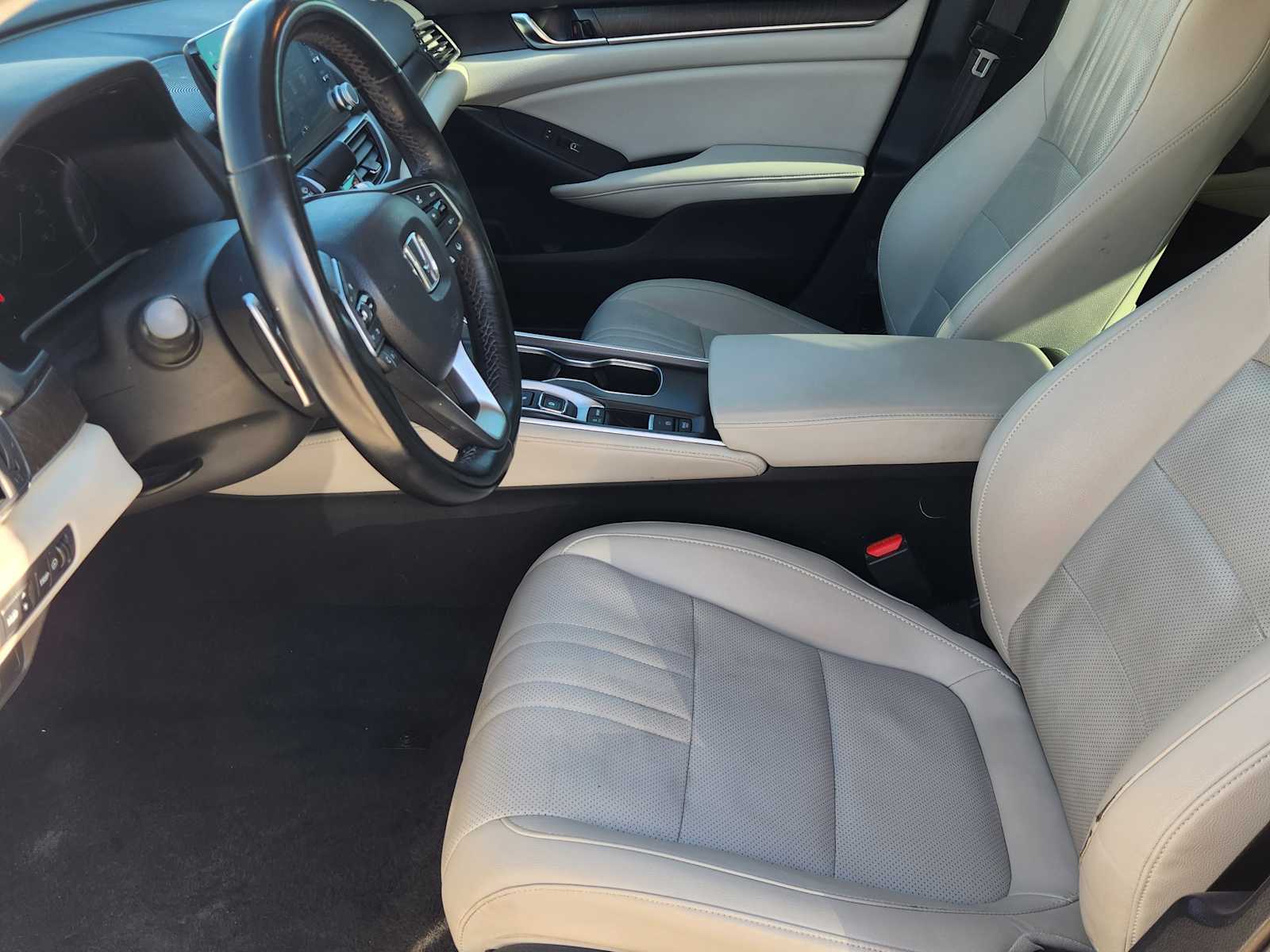 Thumbnail: 2022 Honda Accord - 10