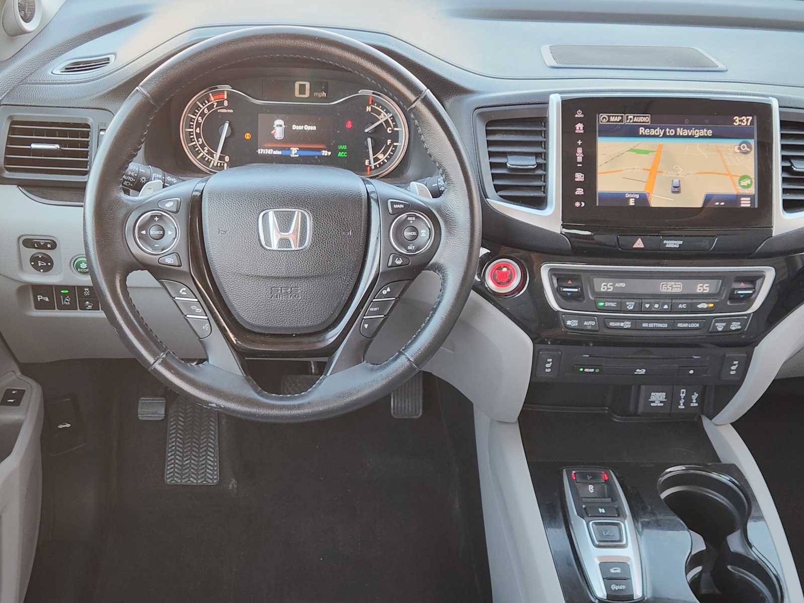 Thumbnail: 2017 Honda Pilot - 16